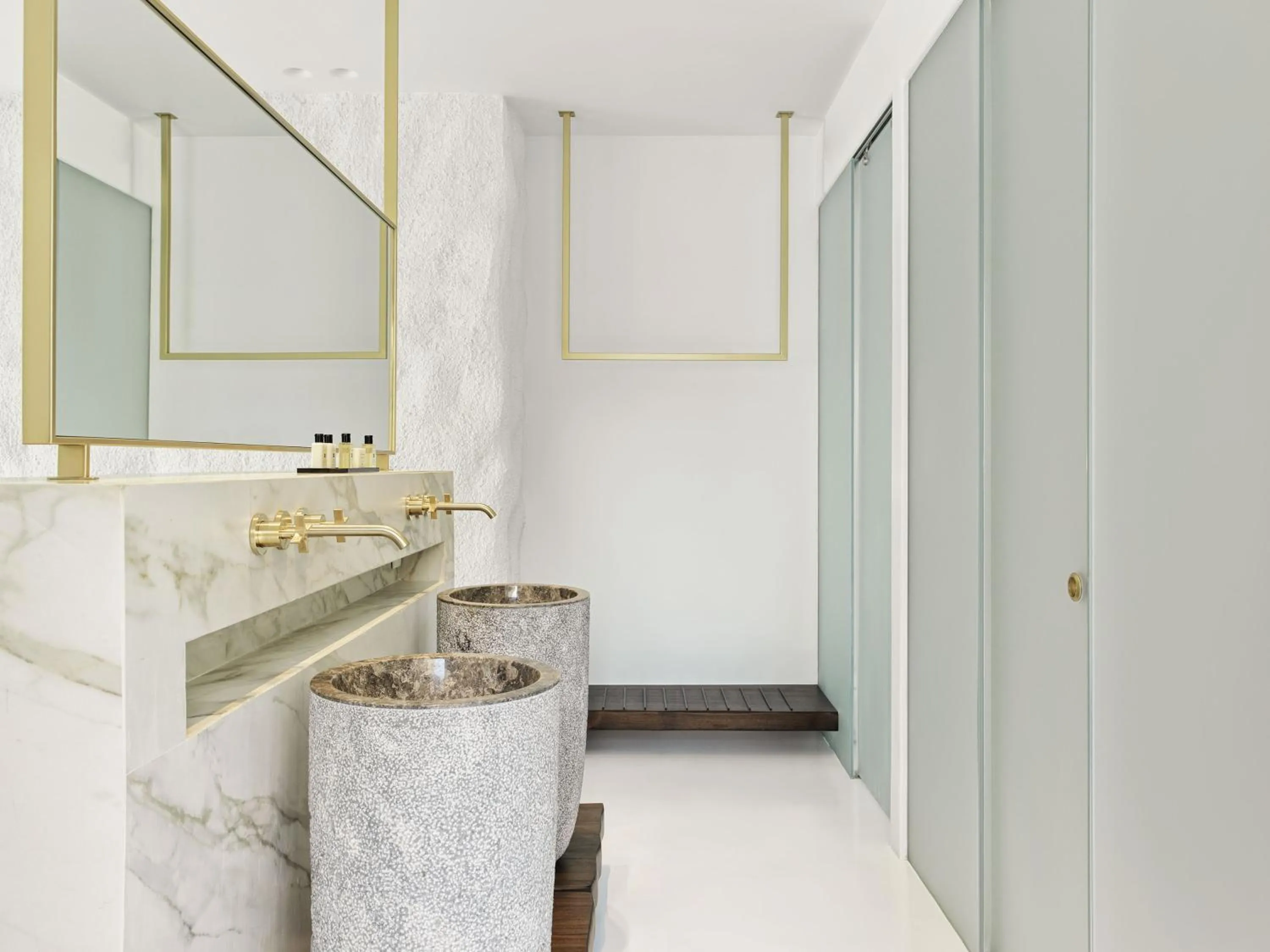 Bathroom in Mykonos Earth Suites