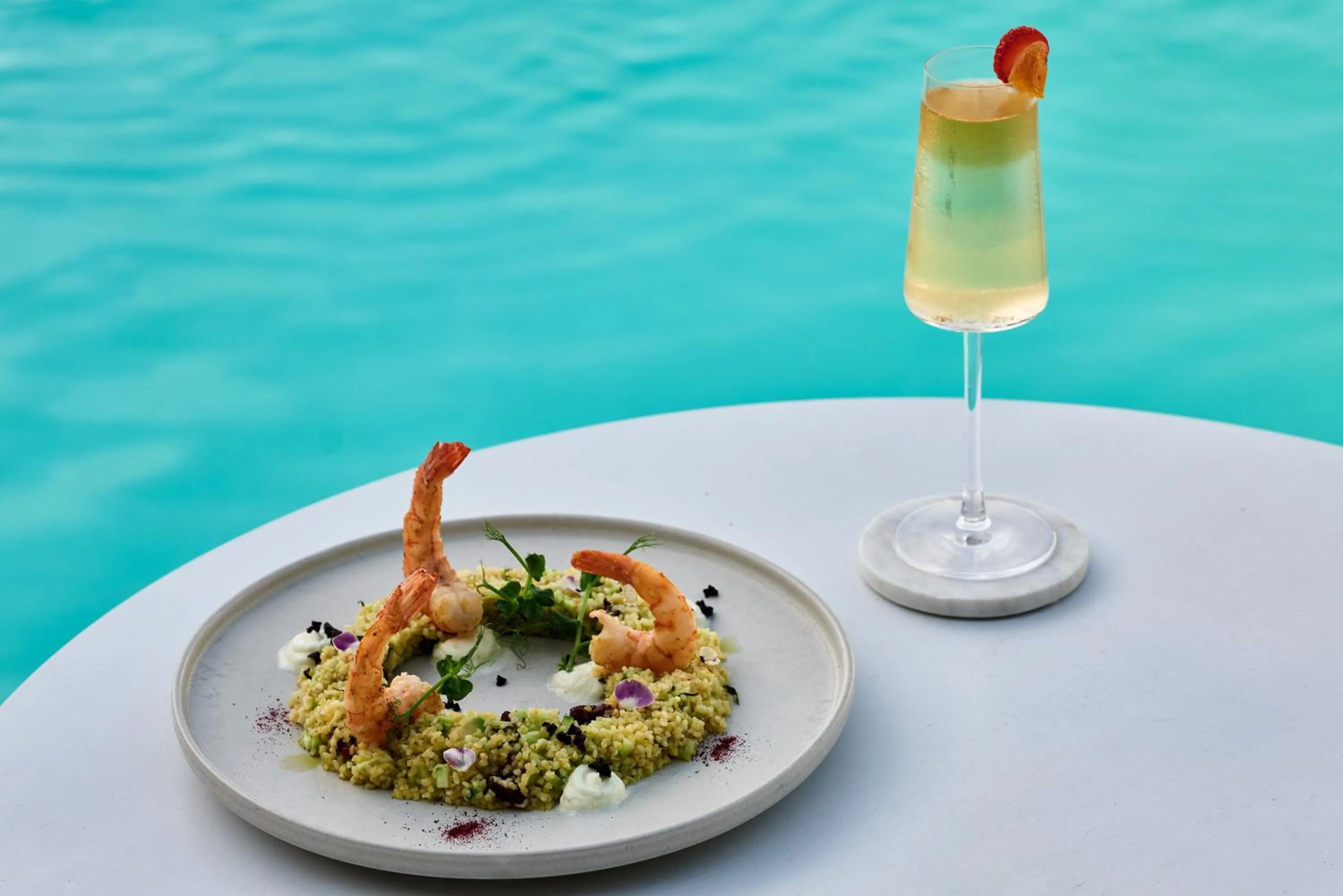 Food and drinks in Mykonos Earth Suites