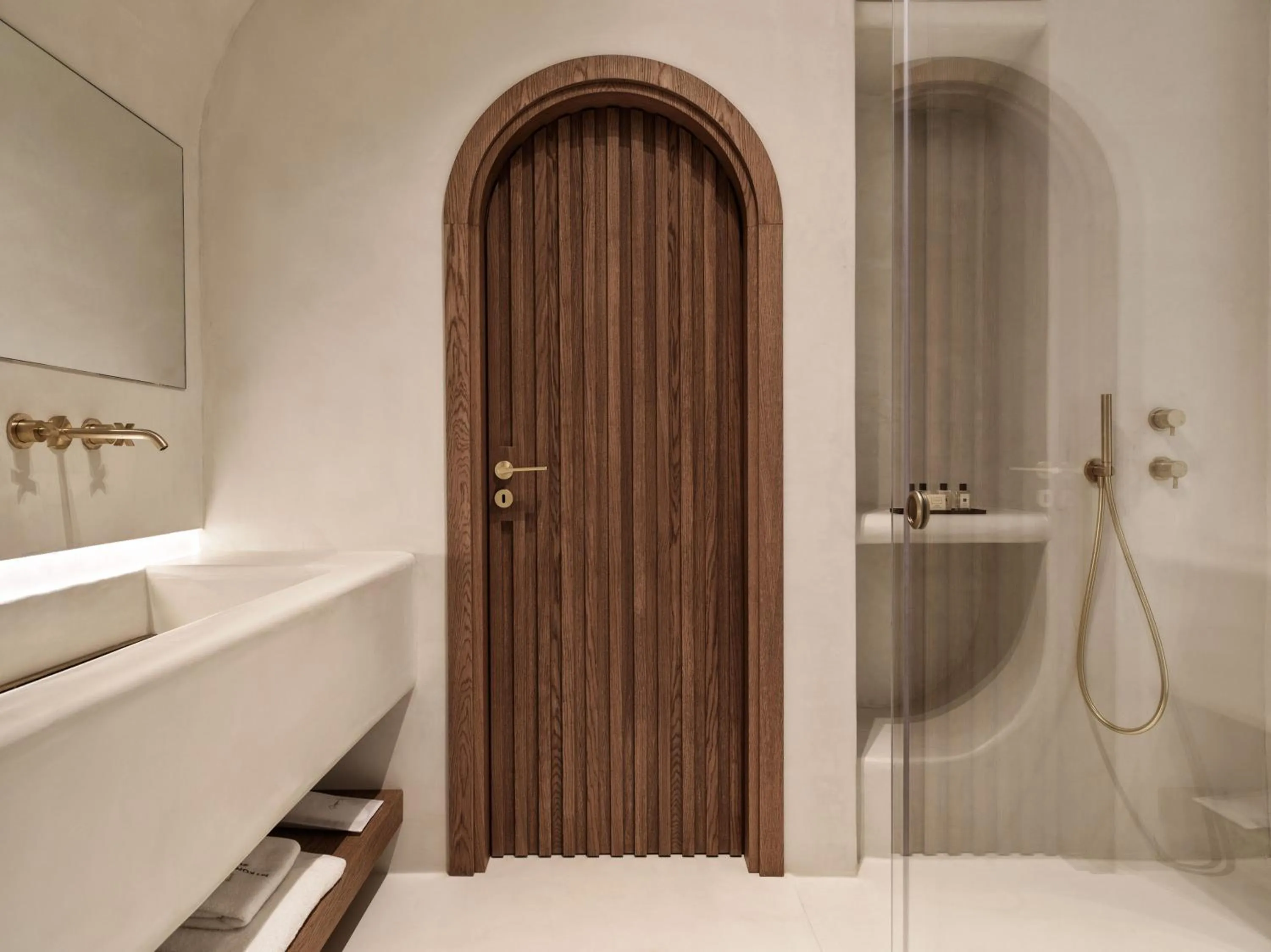 Shower in Mykonos Earth Suites