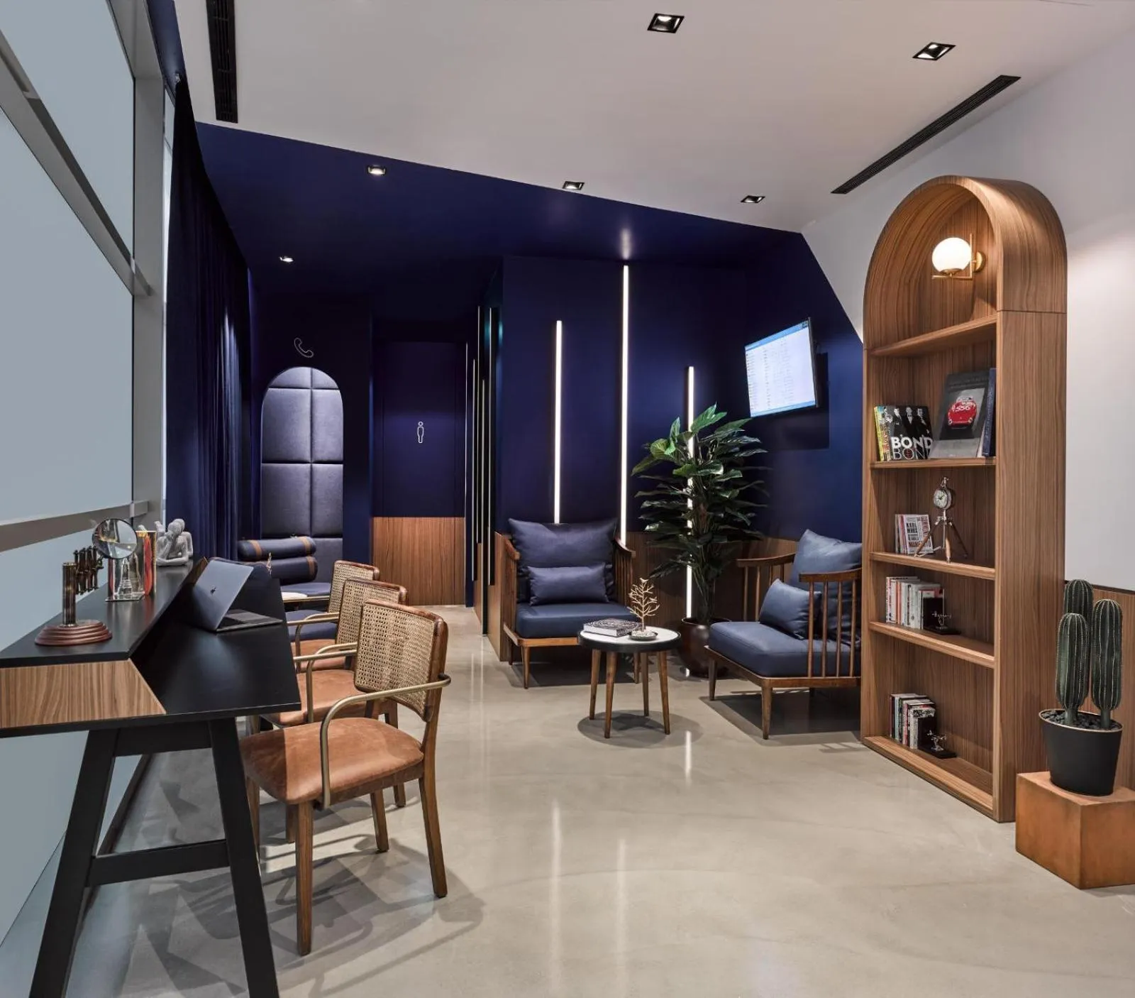 Library in Kepler Club Sabiha Gökçen Airport - International Transit Area