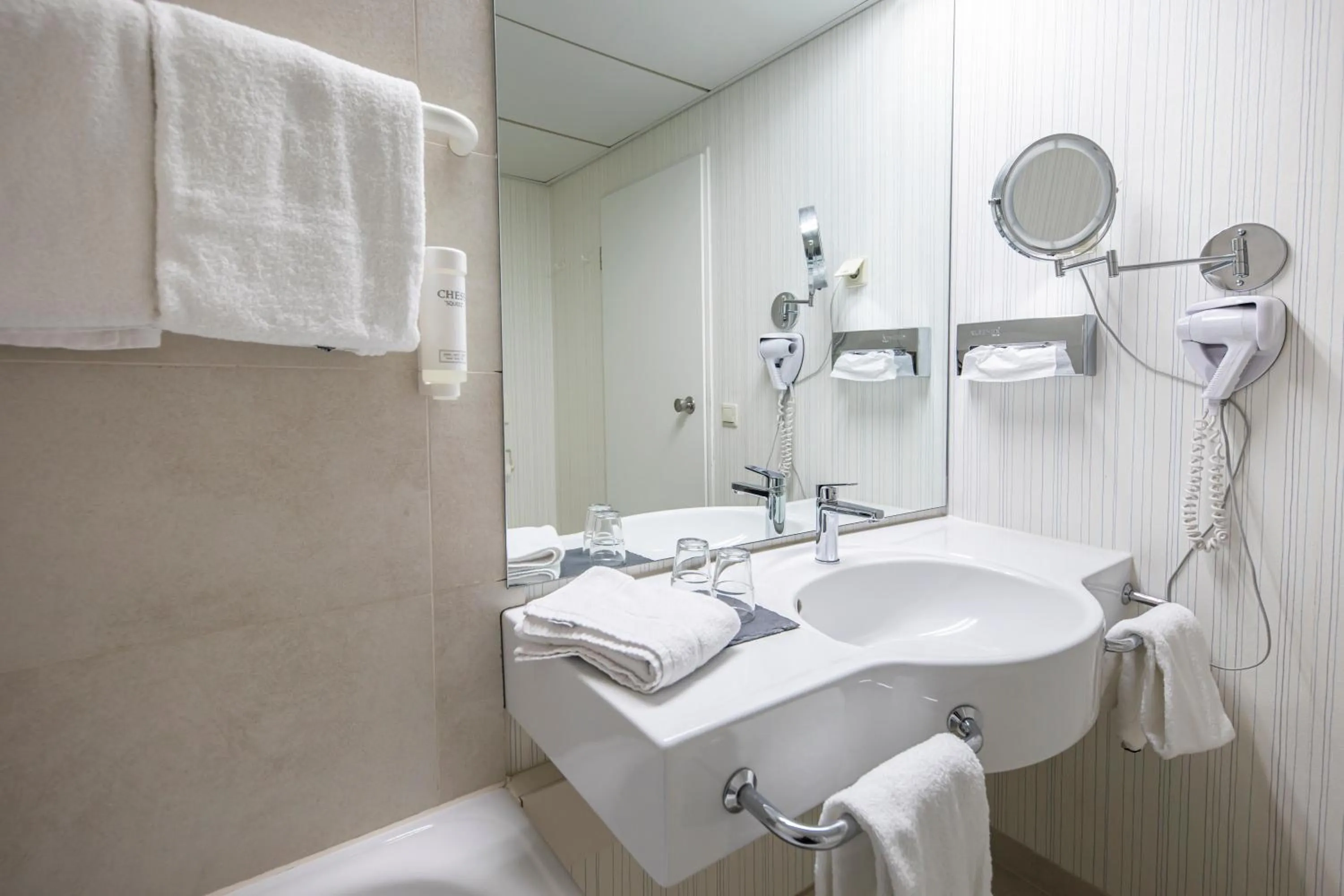 Bathroom in ACHAT Hotel Monschau