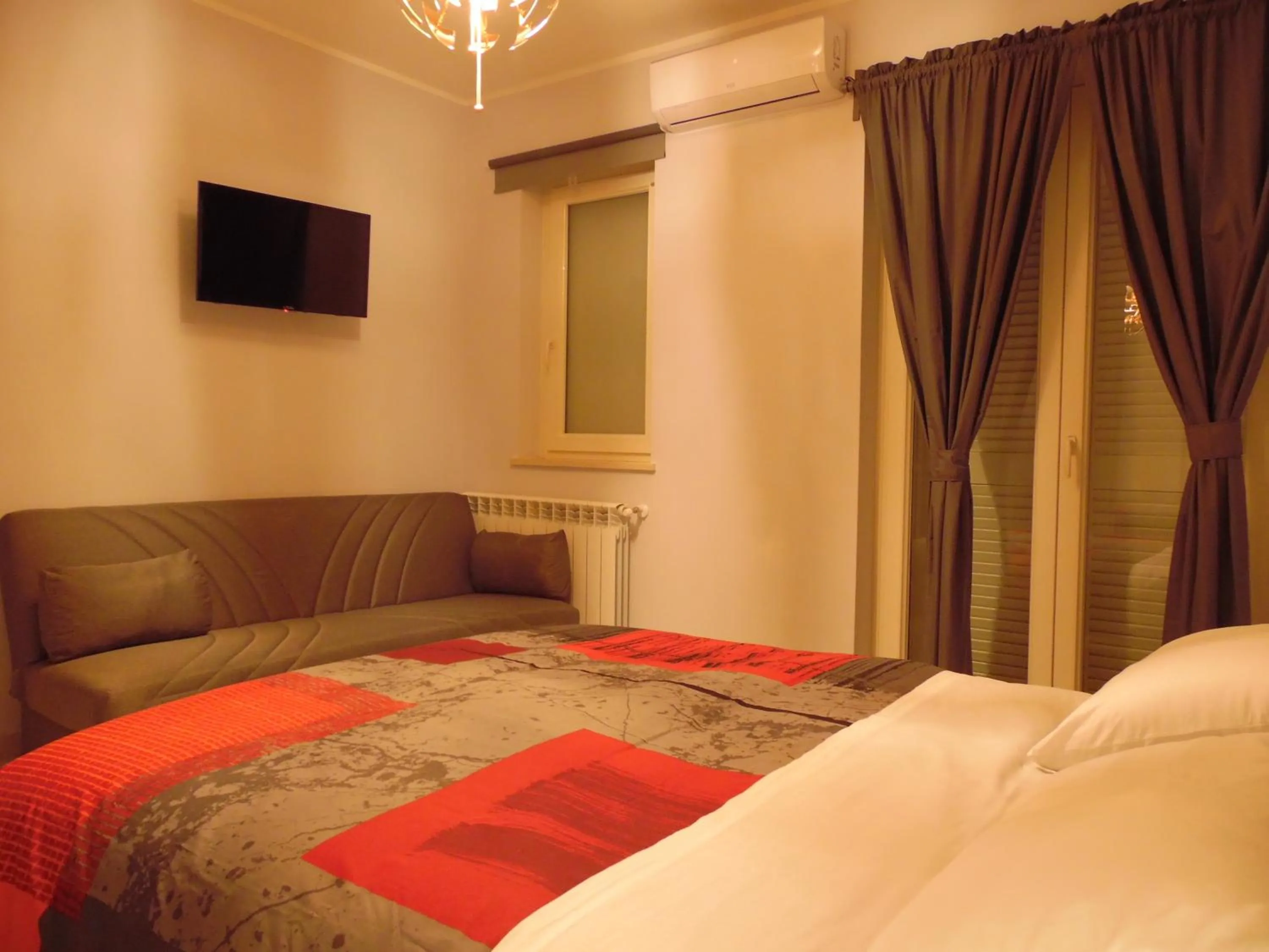 Bed in B&B White One