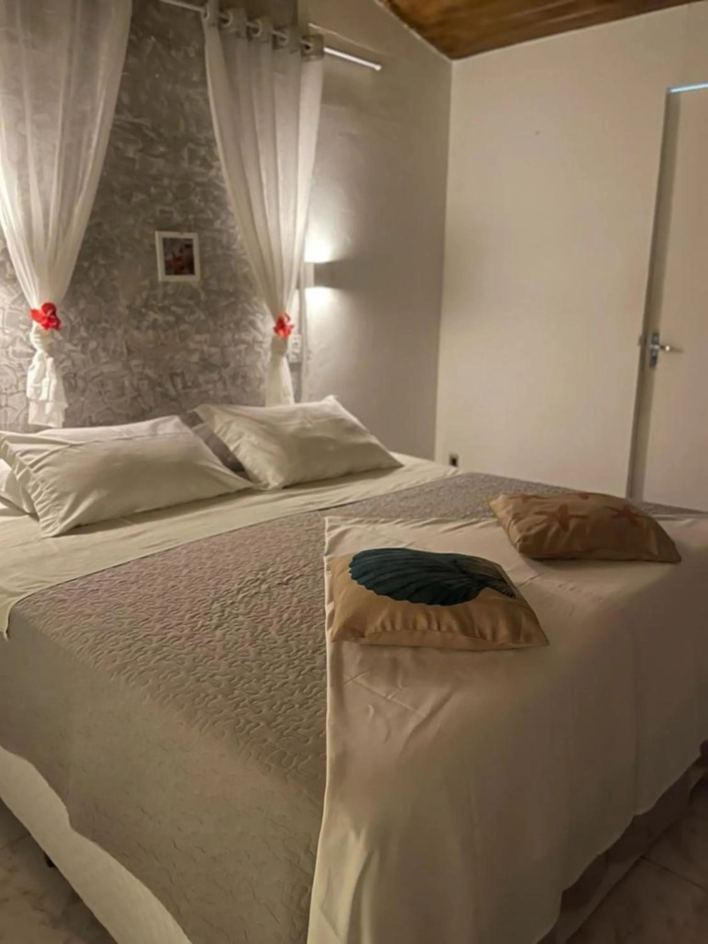 Bedroom, Bed in Pousada Portal dos Golfinhos