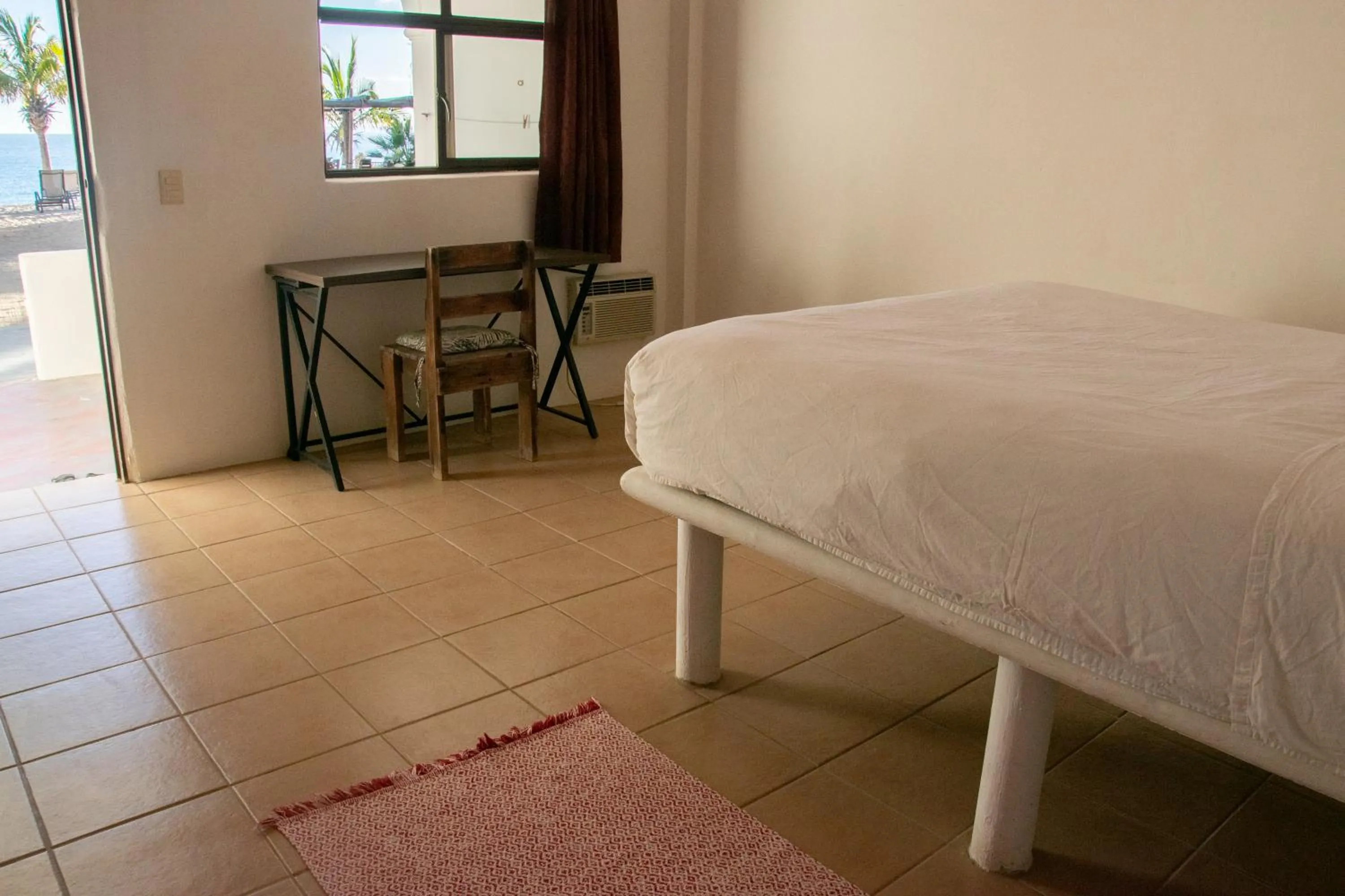 Bed in La Ventana Beach Resort