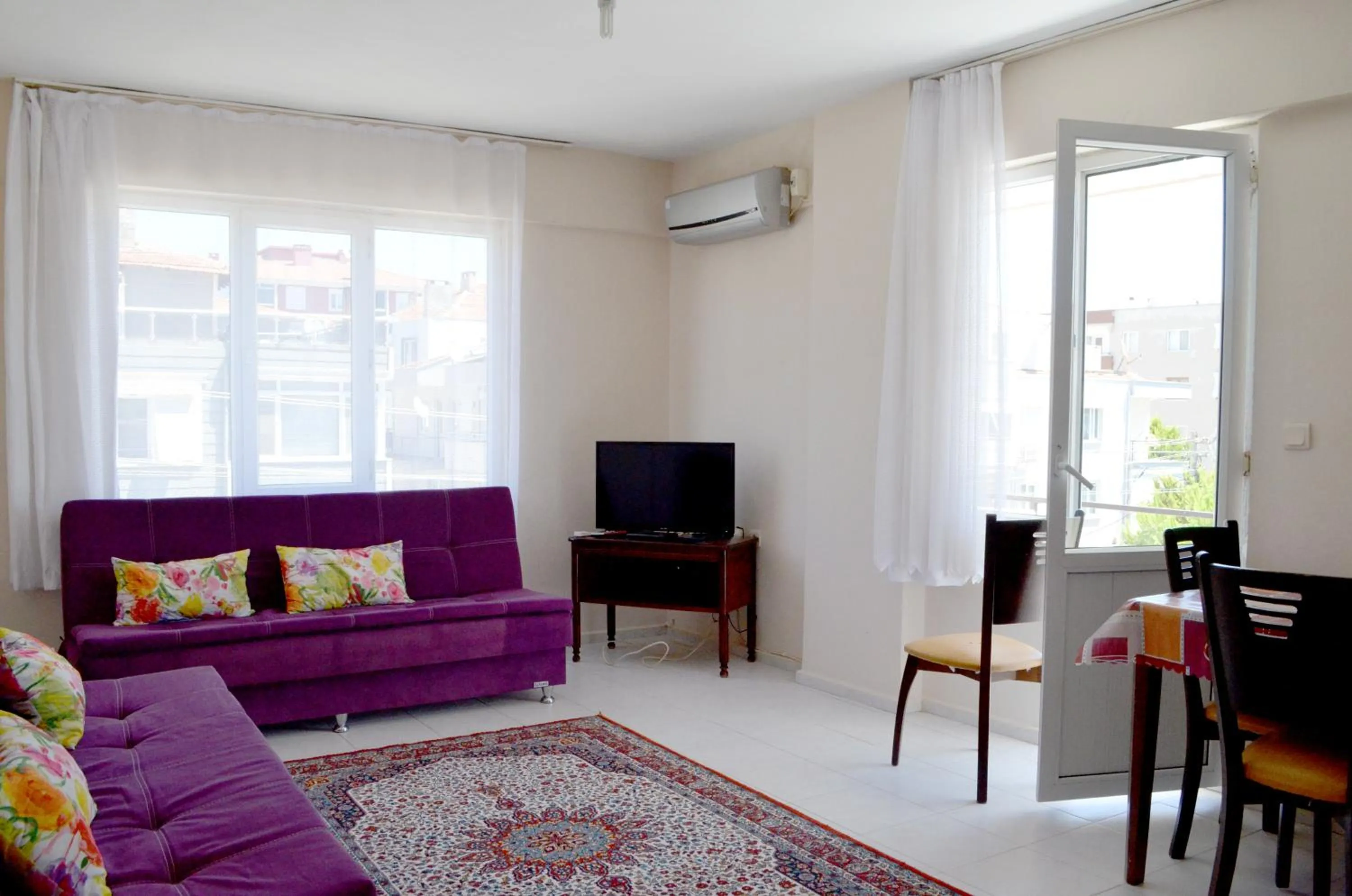 Photo of the whole room in Ahmeda Apart Hotel