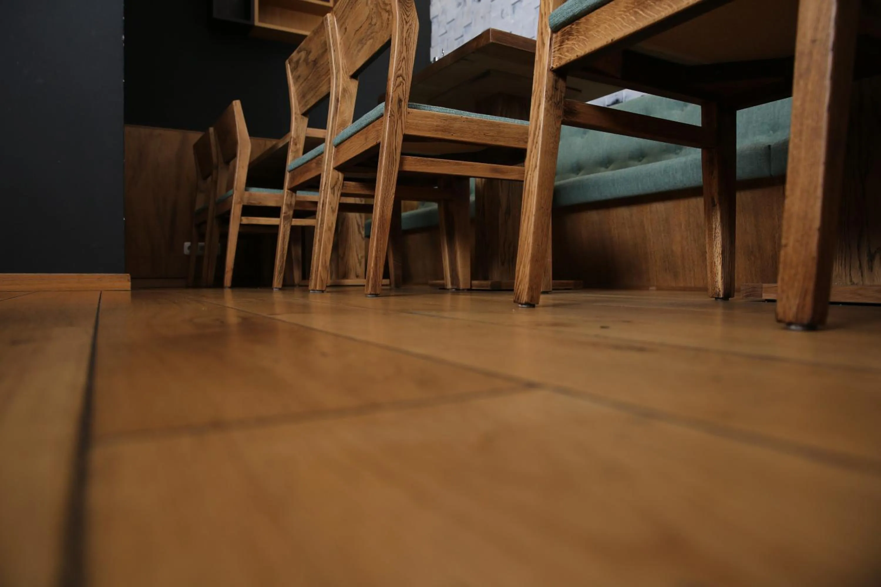 Restaurant/places to eat in Hotel Grand Corner