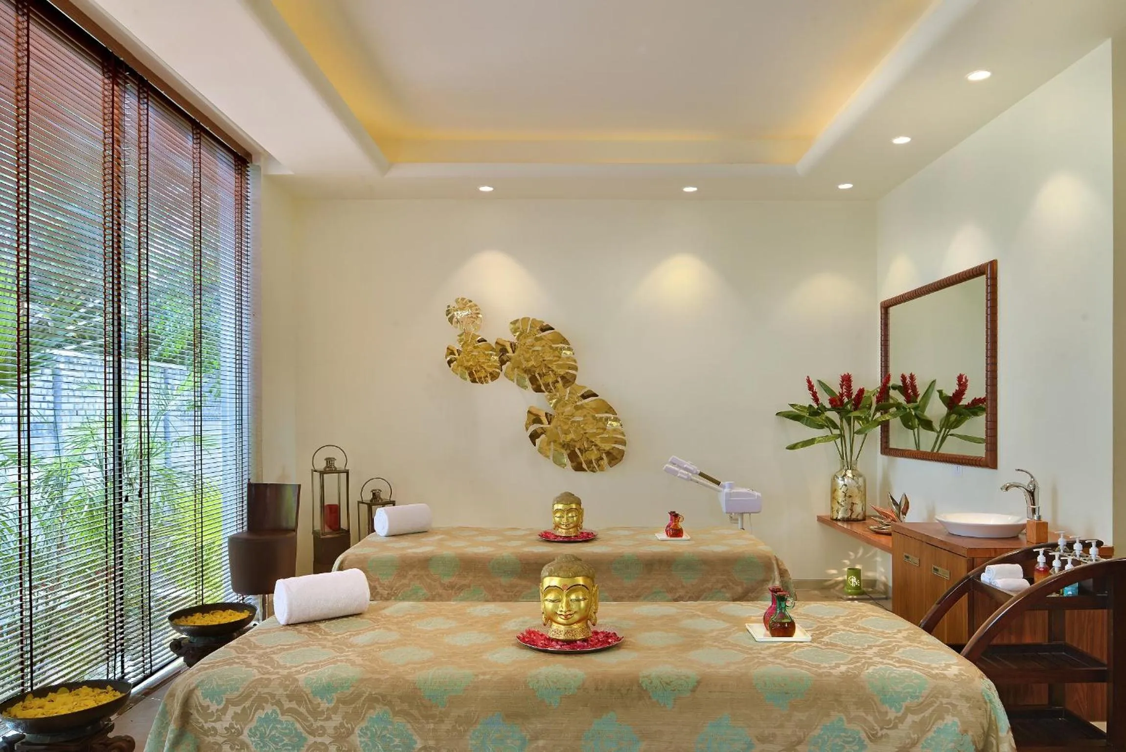 Spa and wellness centre/facilities, Bed in Radisson Jass Hotel, Khajuraho