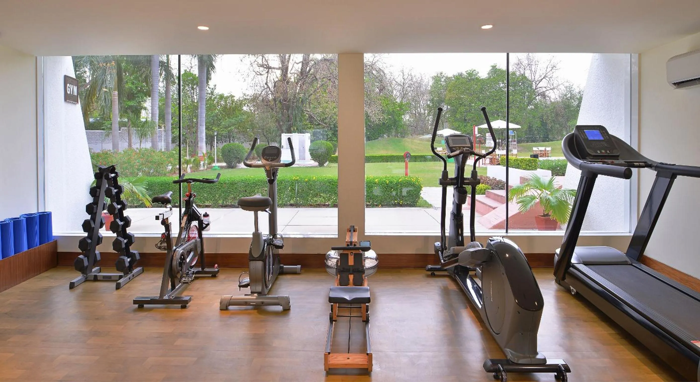 Fitness centre/facilities in Radisson Jass Hotel, Khajuraho
