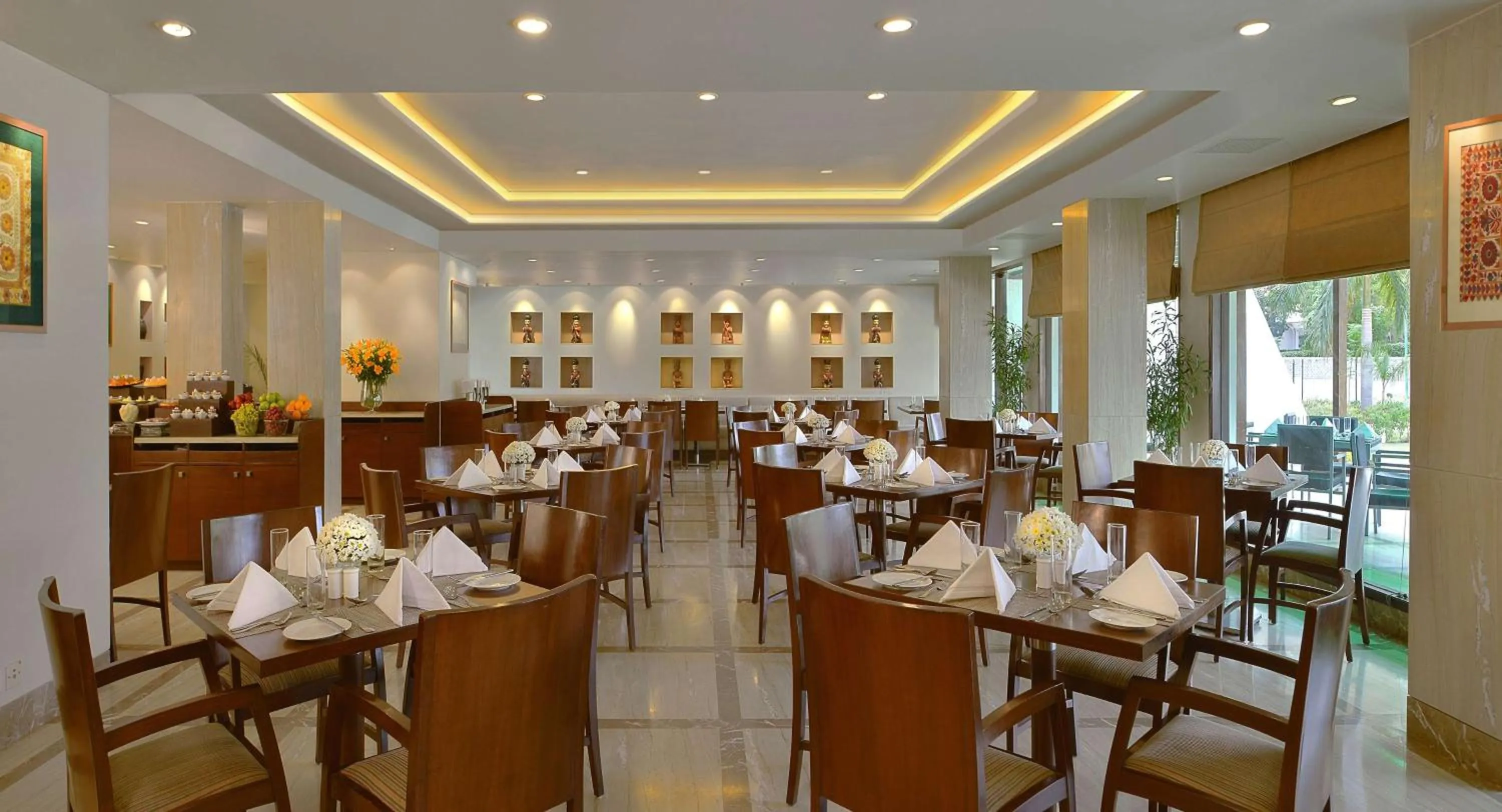 Restaurant/places to eat in Radisson Jass Hotel, Khajuraho