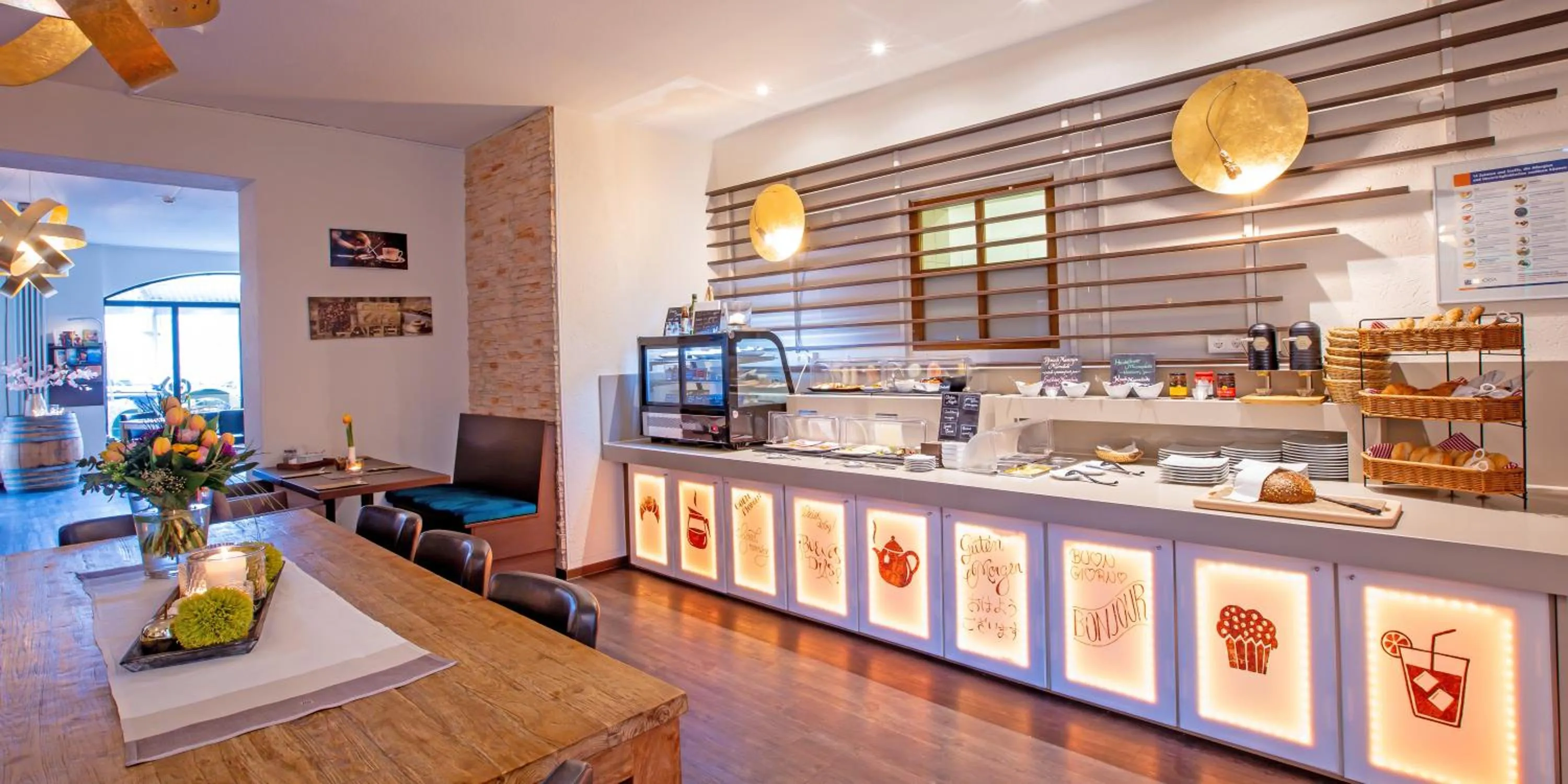 Restaurant/places to eat in Hotel Das Kronprinz