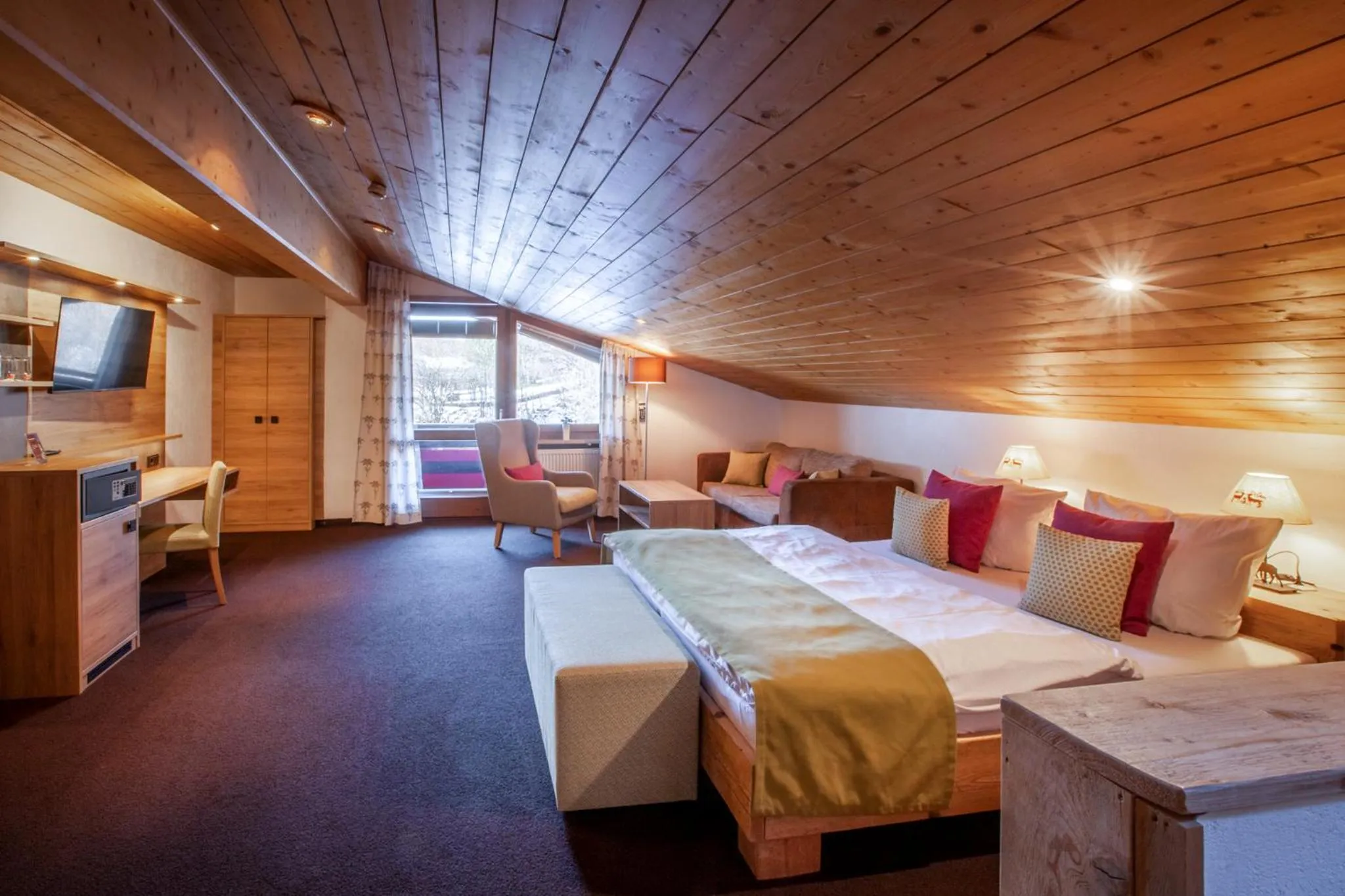 Photo of the whole room, Bed in Hotel Bergruh