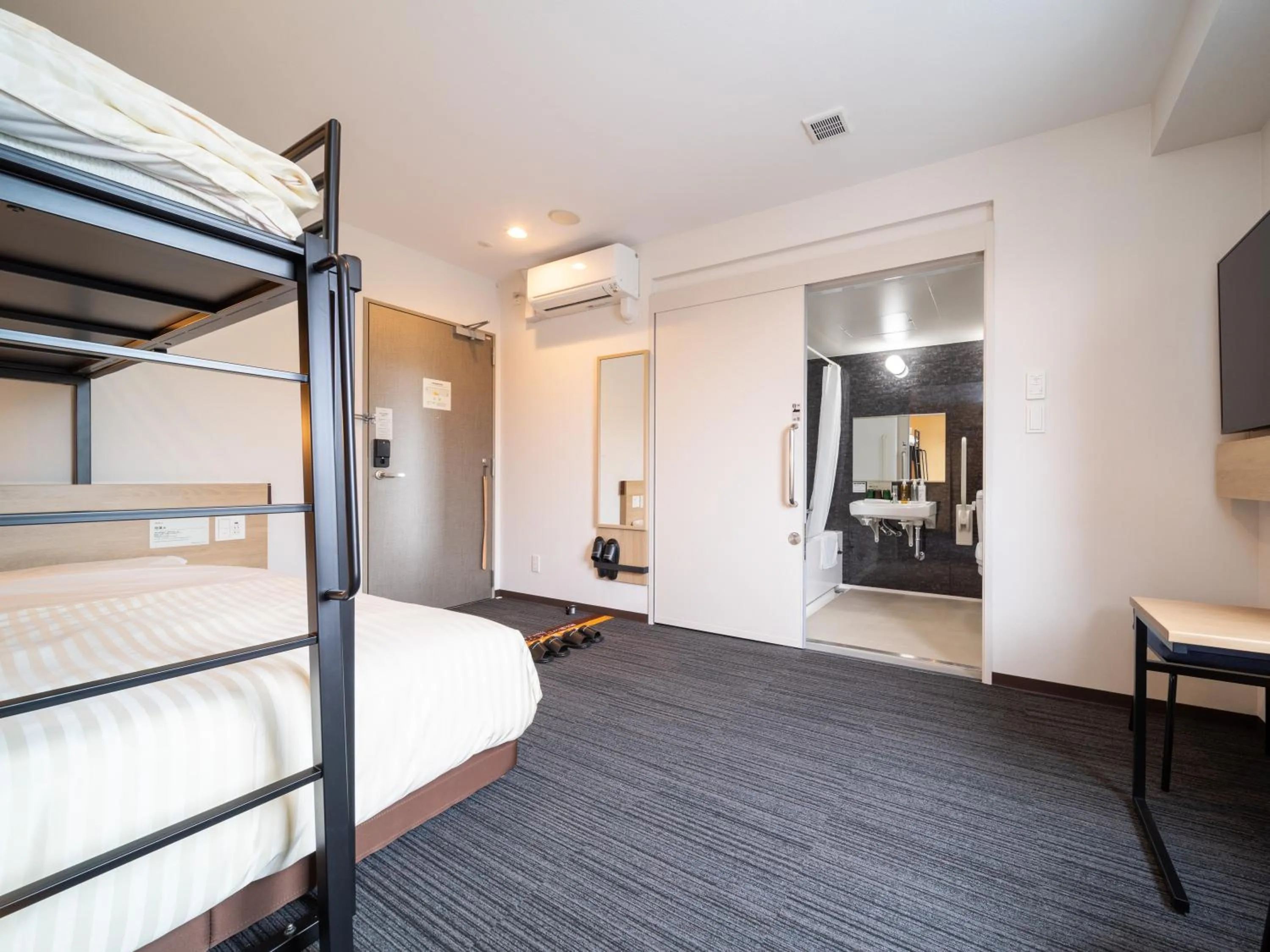 Bed in Super Hotel Yahaba Station East Exit