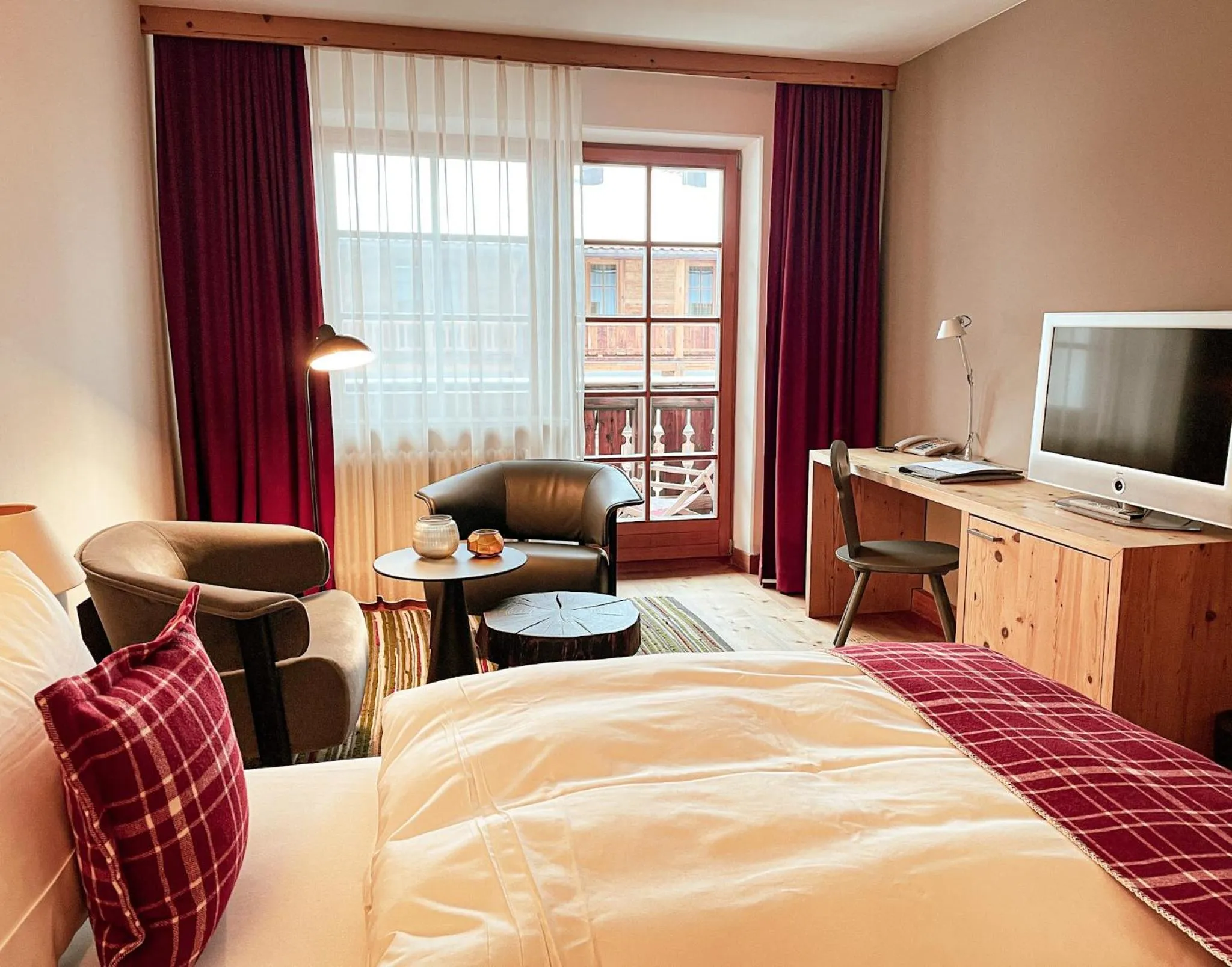 Photo of the whole room, Bed in Das Achental Resort