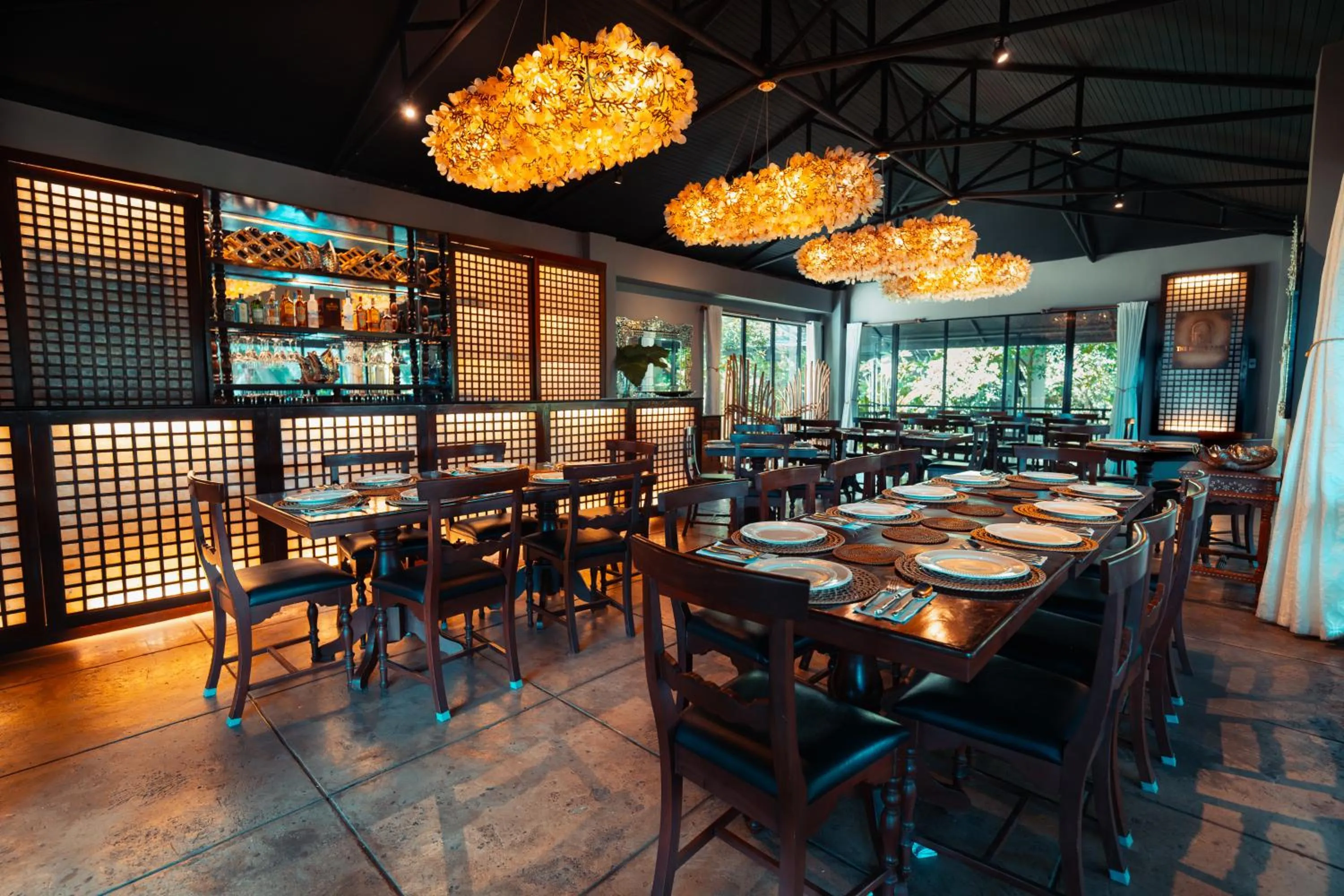 Restaurant/places to eat in The Henry Resort Dumaguete