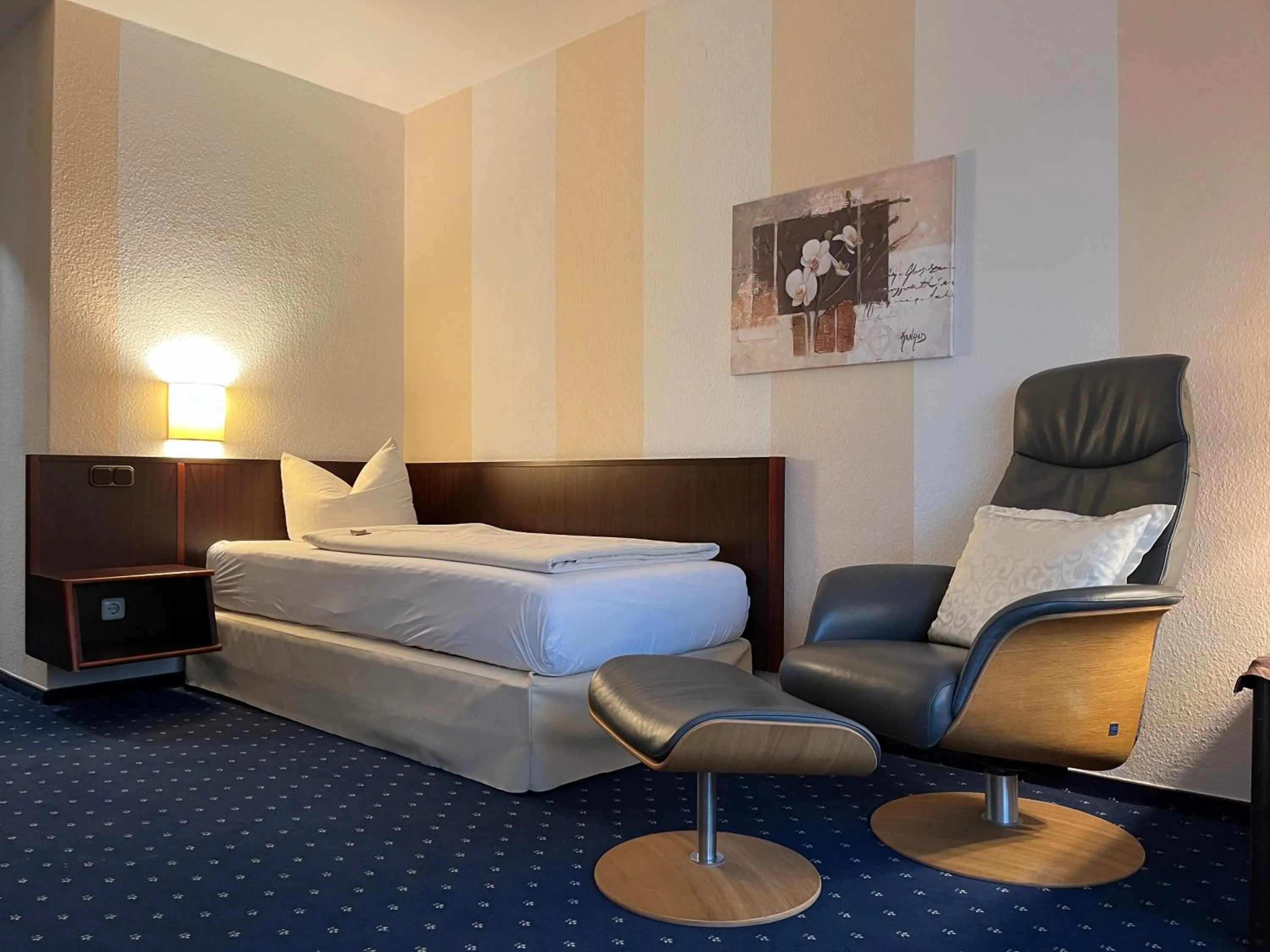 Bed in Hotel Senator