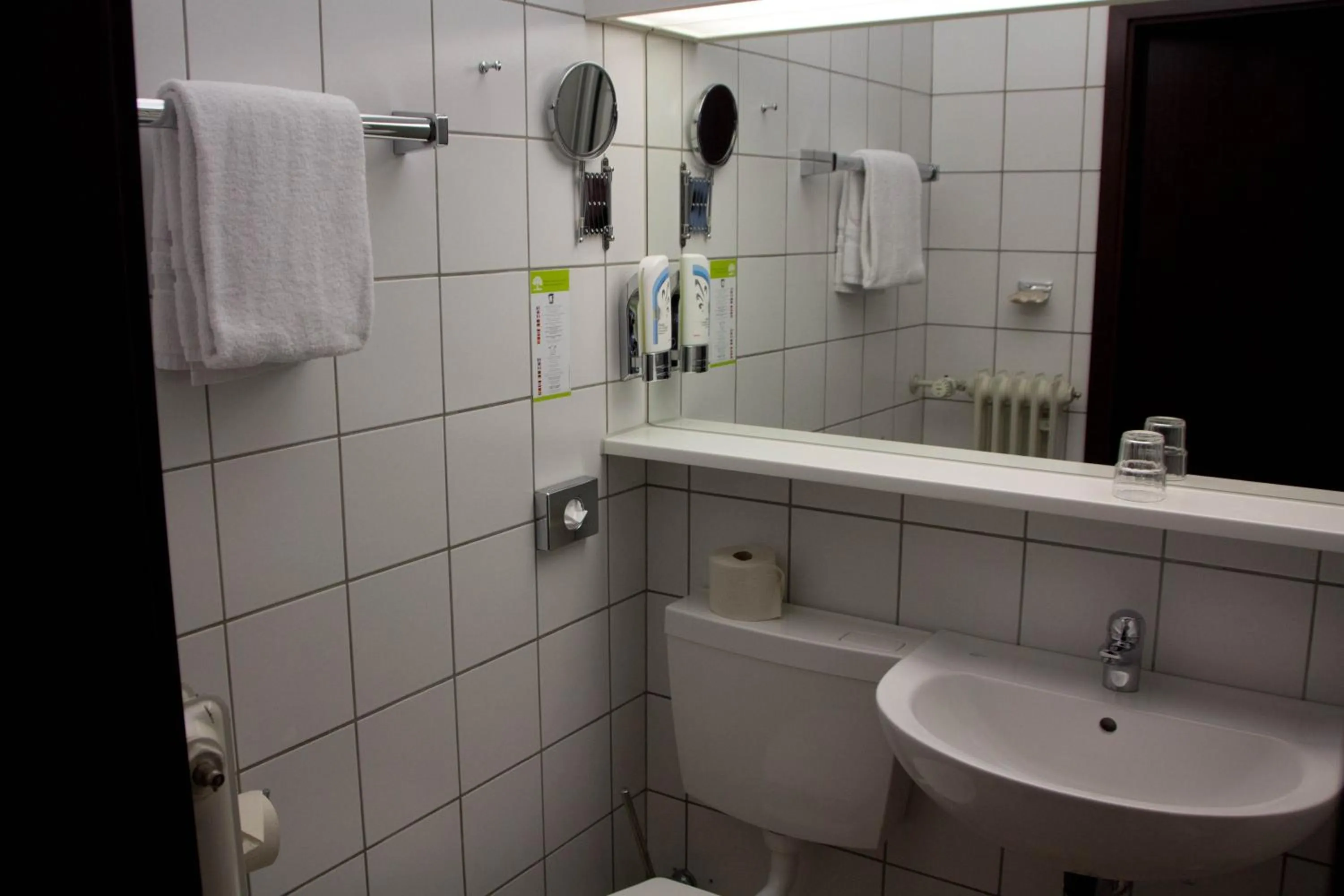 Bathroom in Hotel Senator