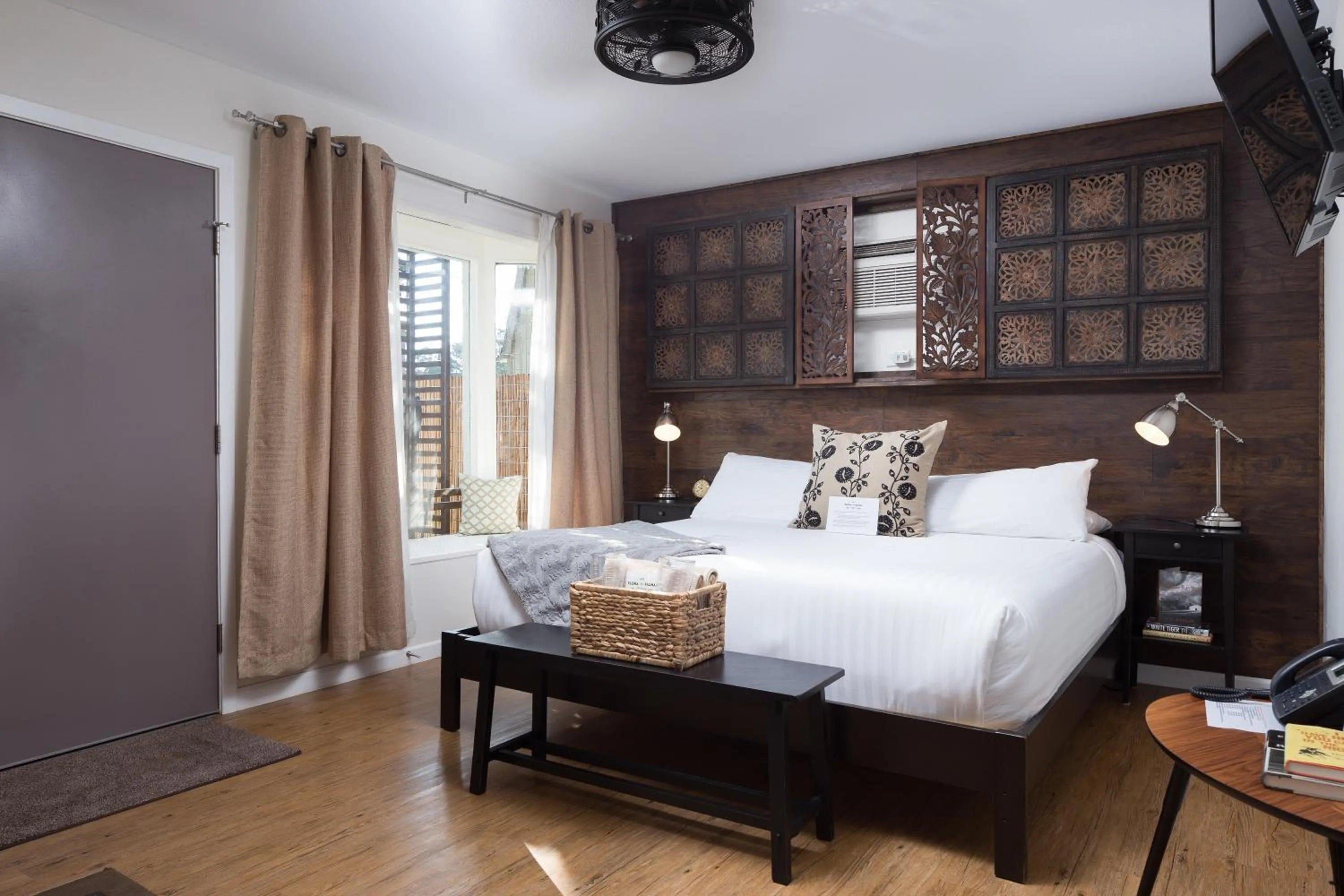 Bed in Hotel Flora and Fauna