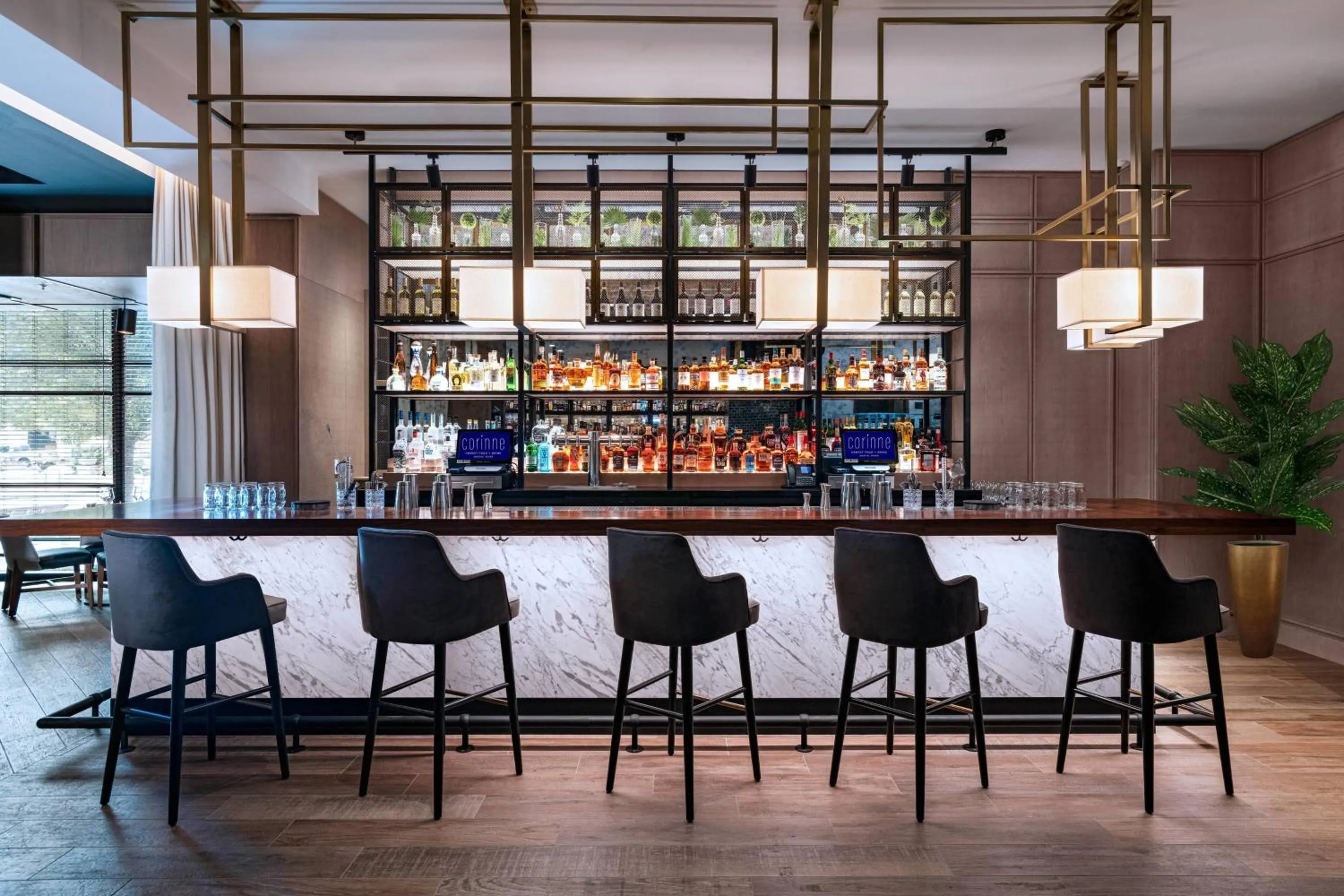 Restaurant/places to eat in Austin Marriott Downtown