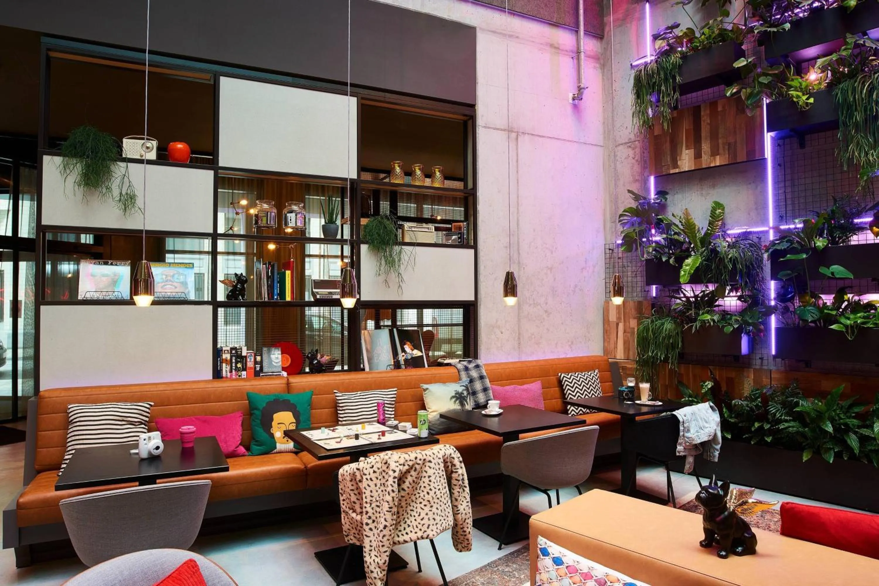 Lobby or reception in Moxy Brussels City Center