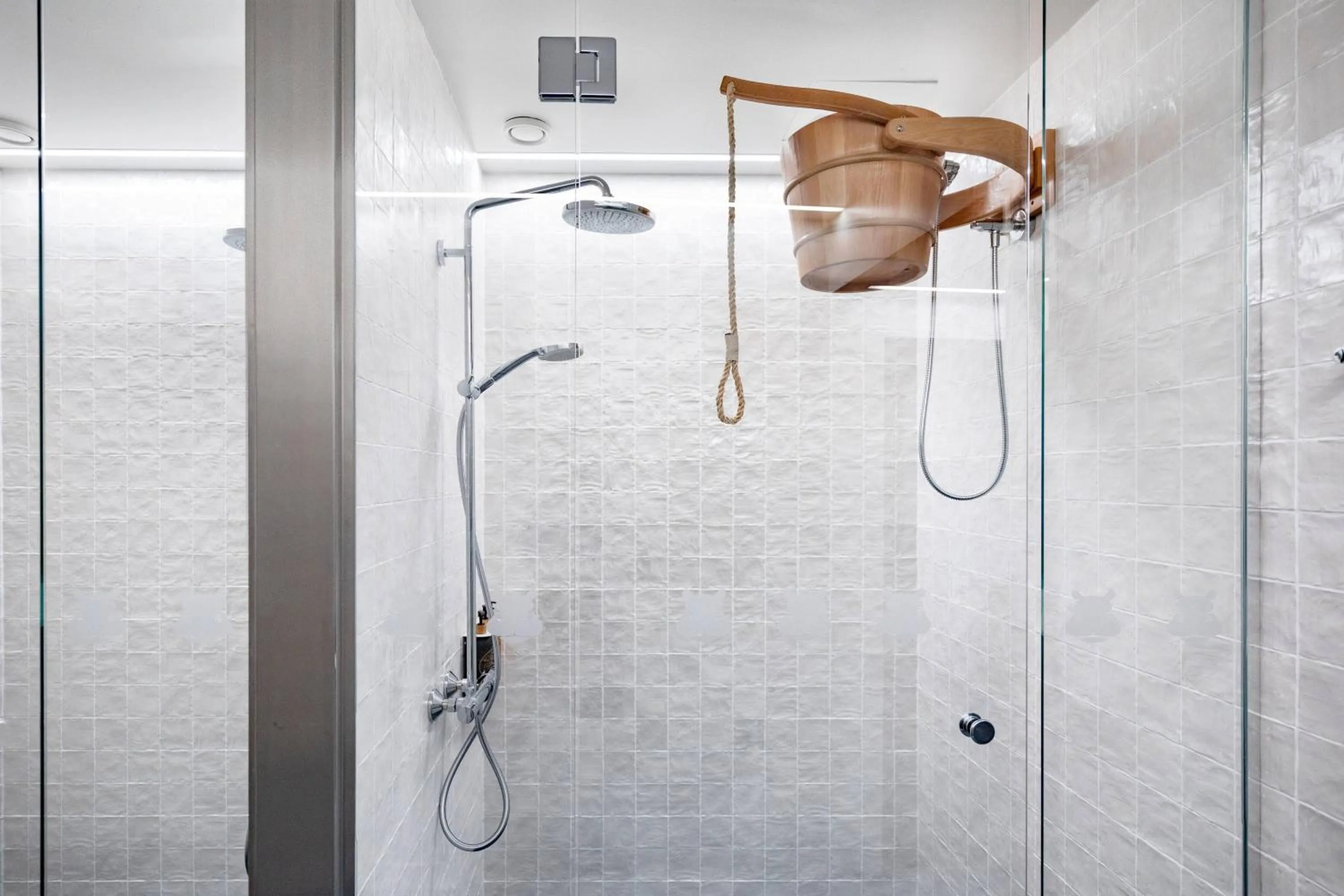 Bathroom in Hotel U14, Autograph Collection