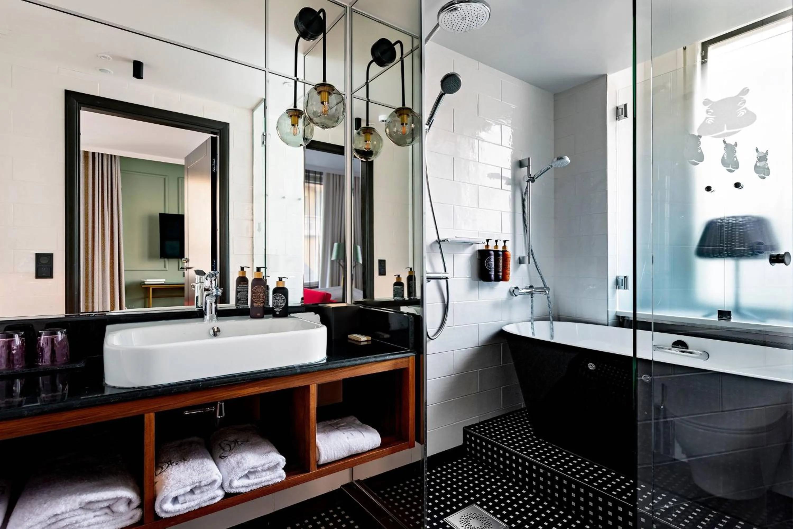 Bathroom in Hotel U14, Autograph Collection