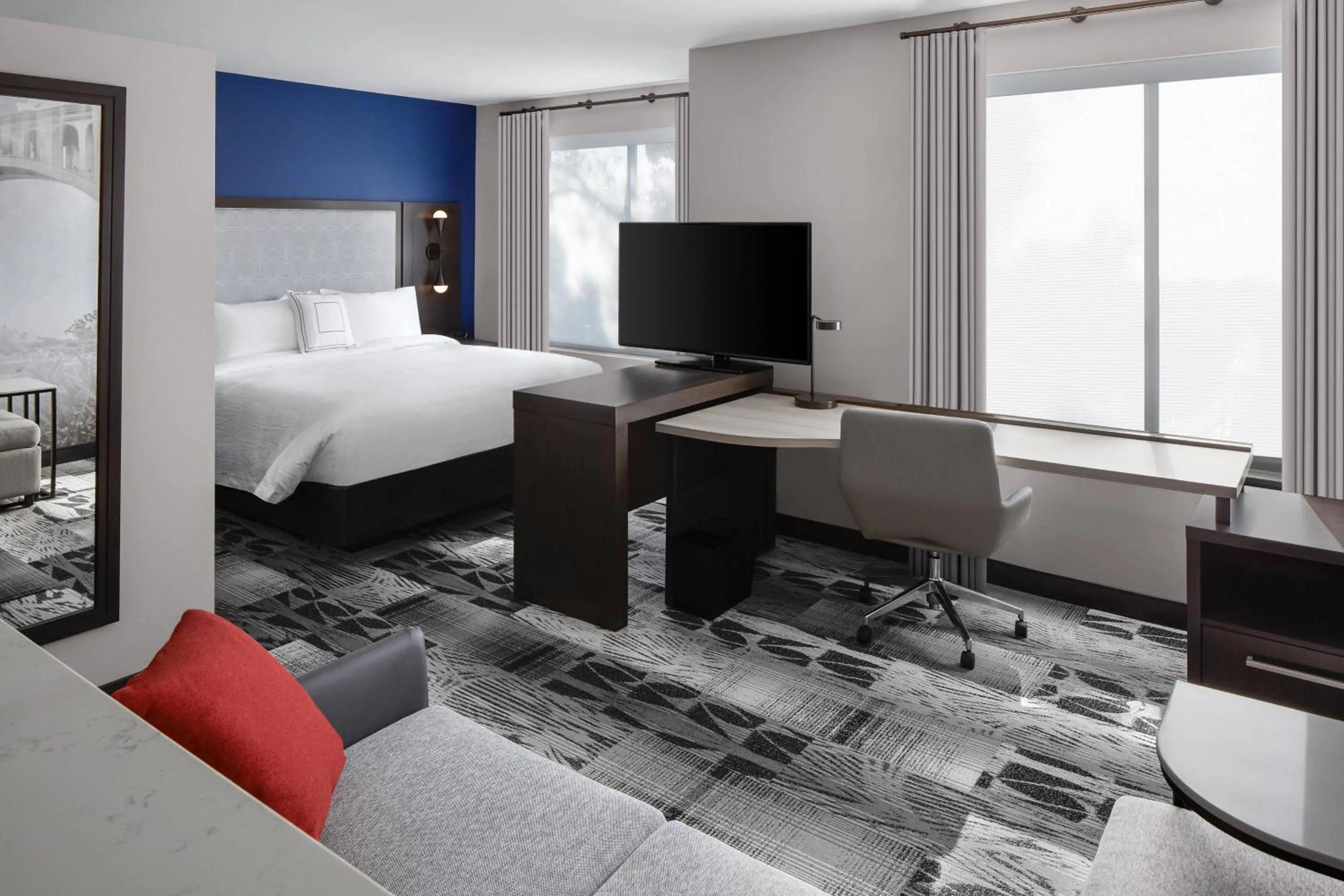 Photo of the whole room, Bed in Residence Inn Richmond Midtown/Glenside