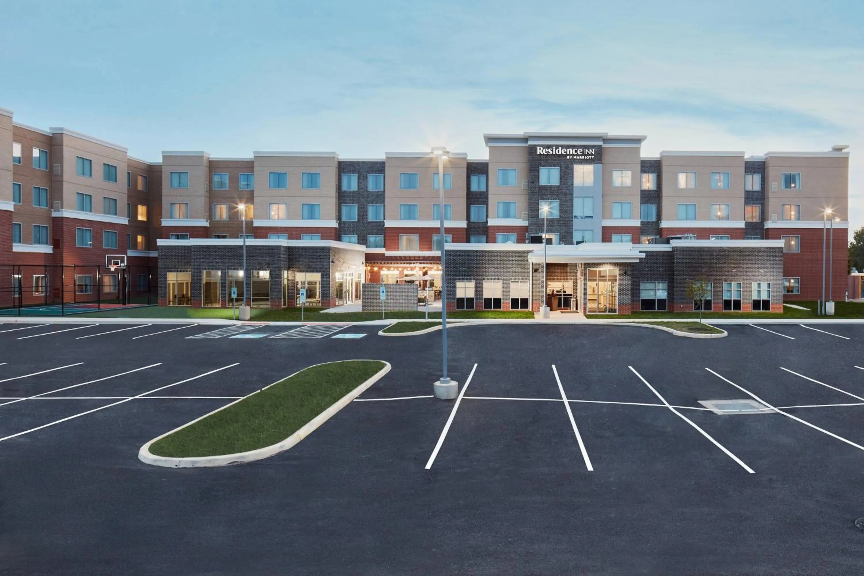 Property building in Residence Inn Richmond Midtown/Glenside