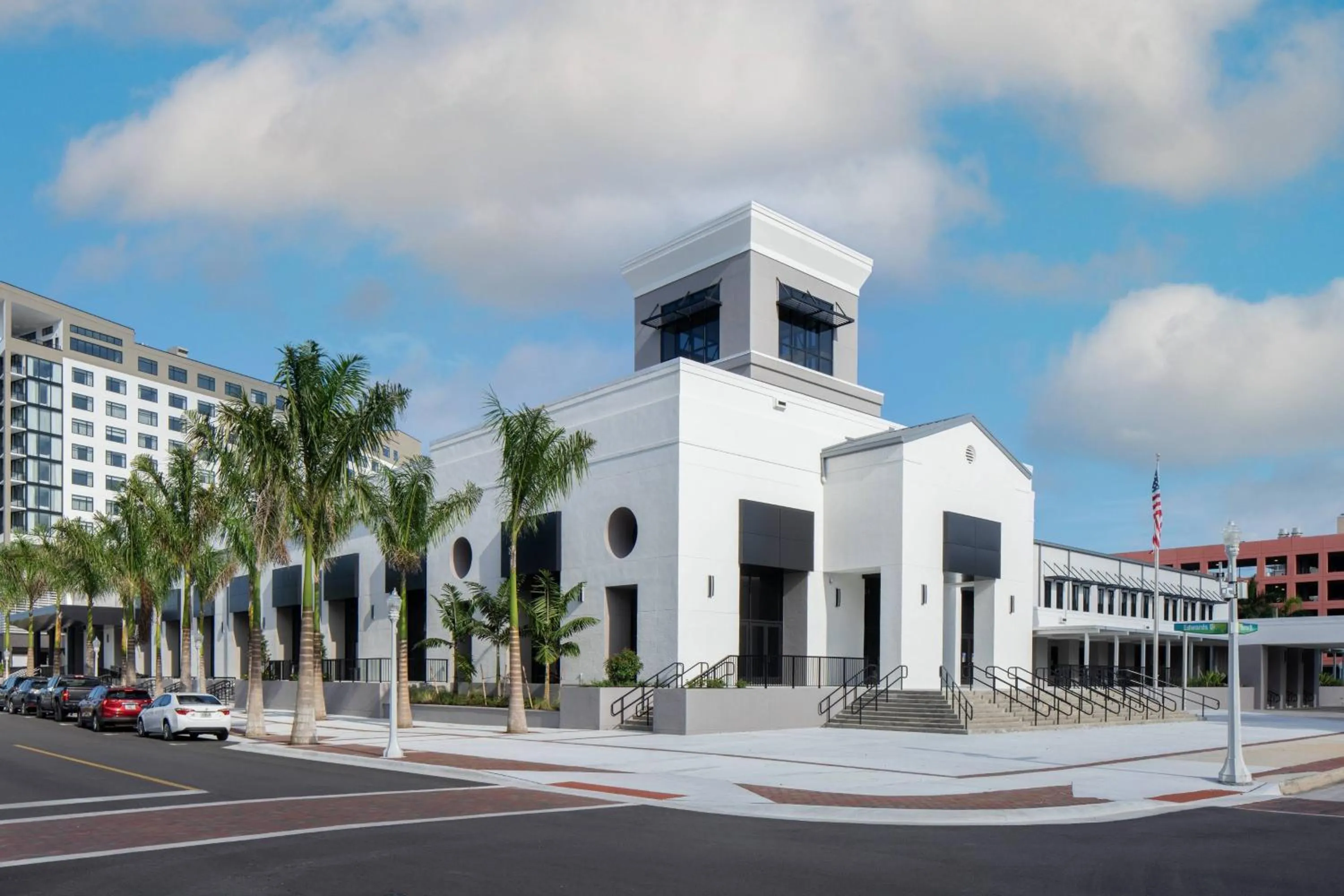 Meeting/conference room in Luminary Hotel & Co., Autograph Collection