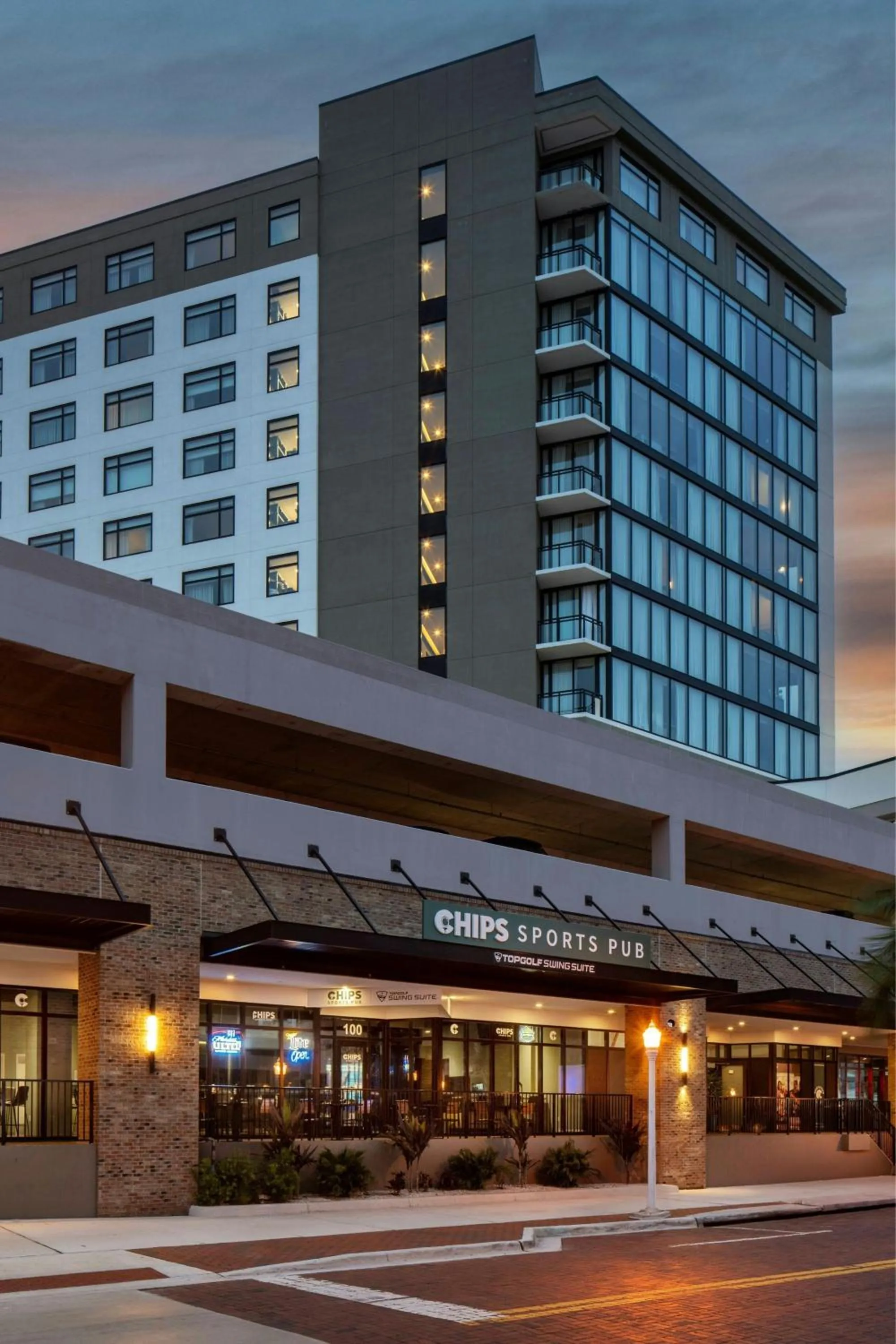 Restaurant/places to eat in Luminary Hotel & Co., Autograph Collection