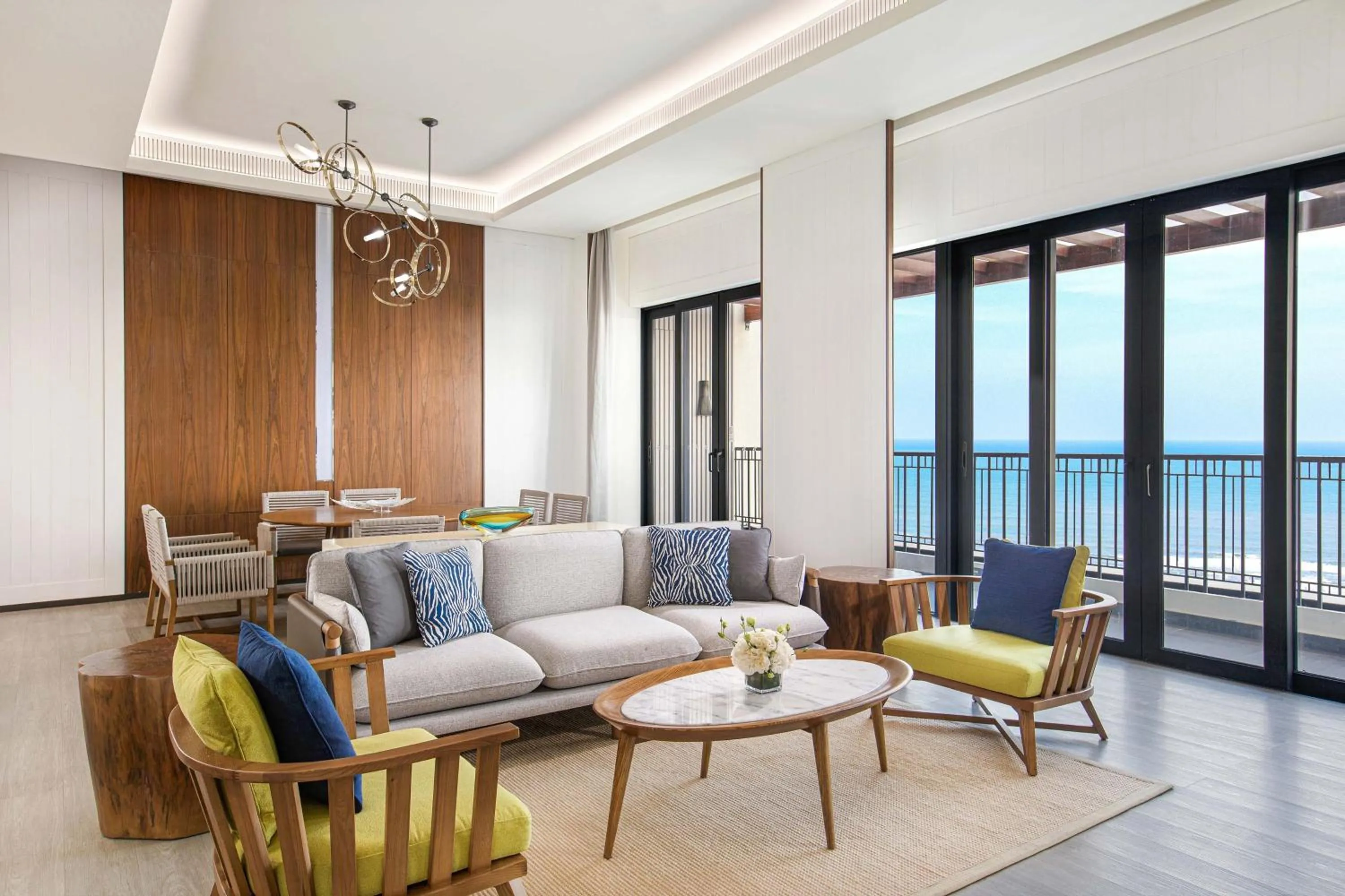 Living room in Four Points by Sheraton Wuchuan, Loong Bay