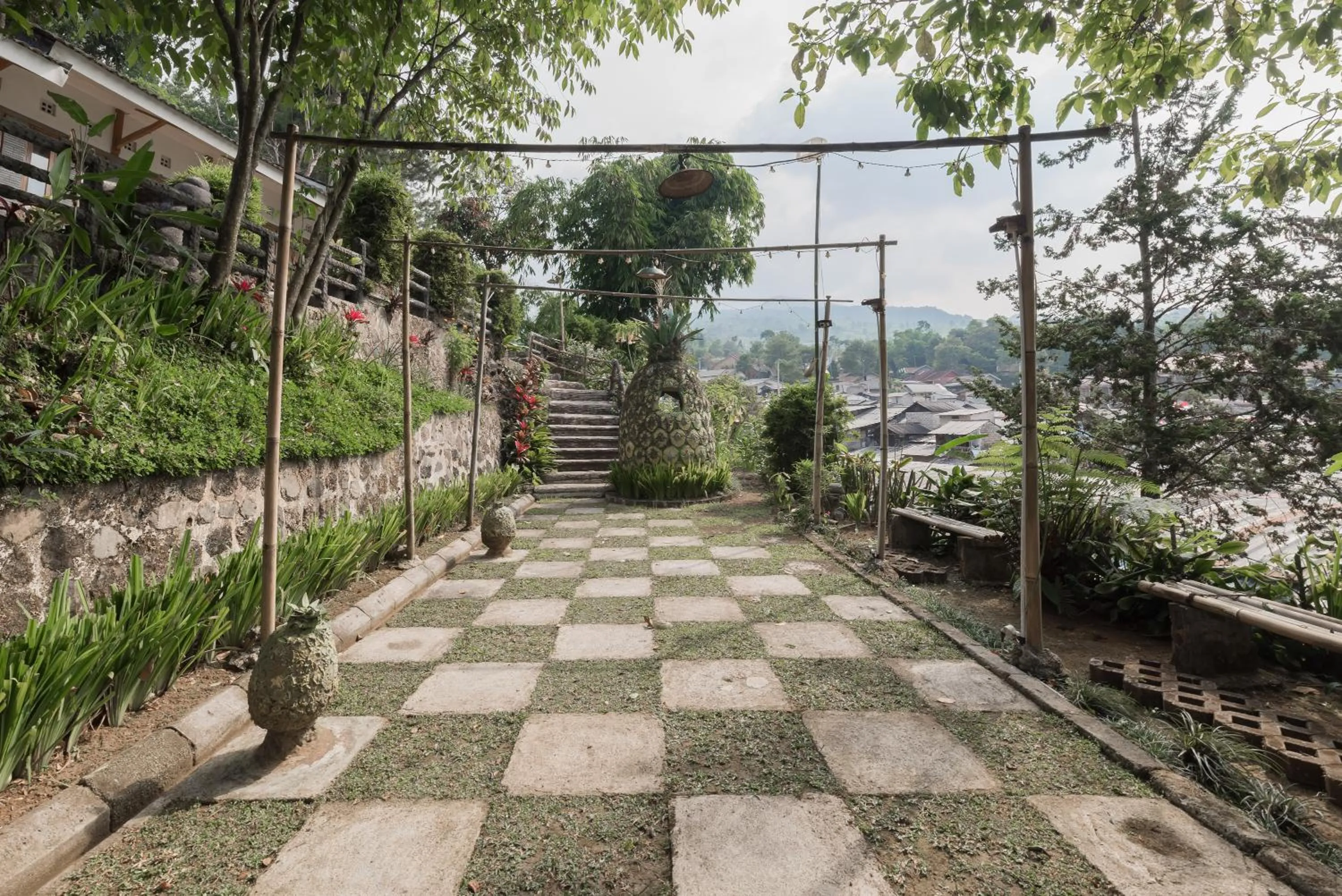 Garden in Urbanview Hotel D'Pineapple Villa Ciater by RedDoorz