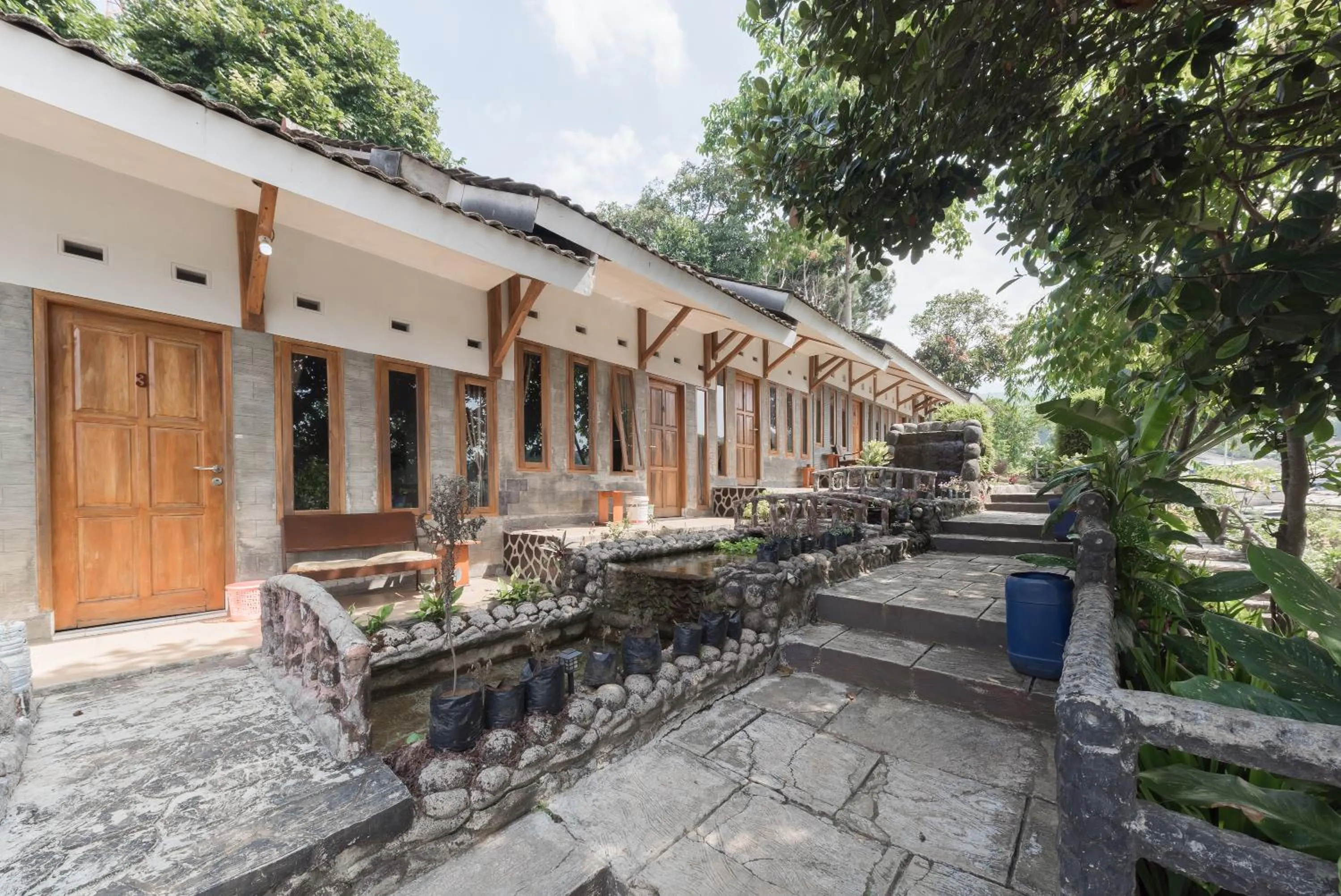 Property building in Urbanview Hotel D'Pineapple Villa Ciater by RedDoorz