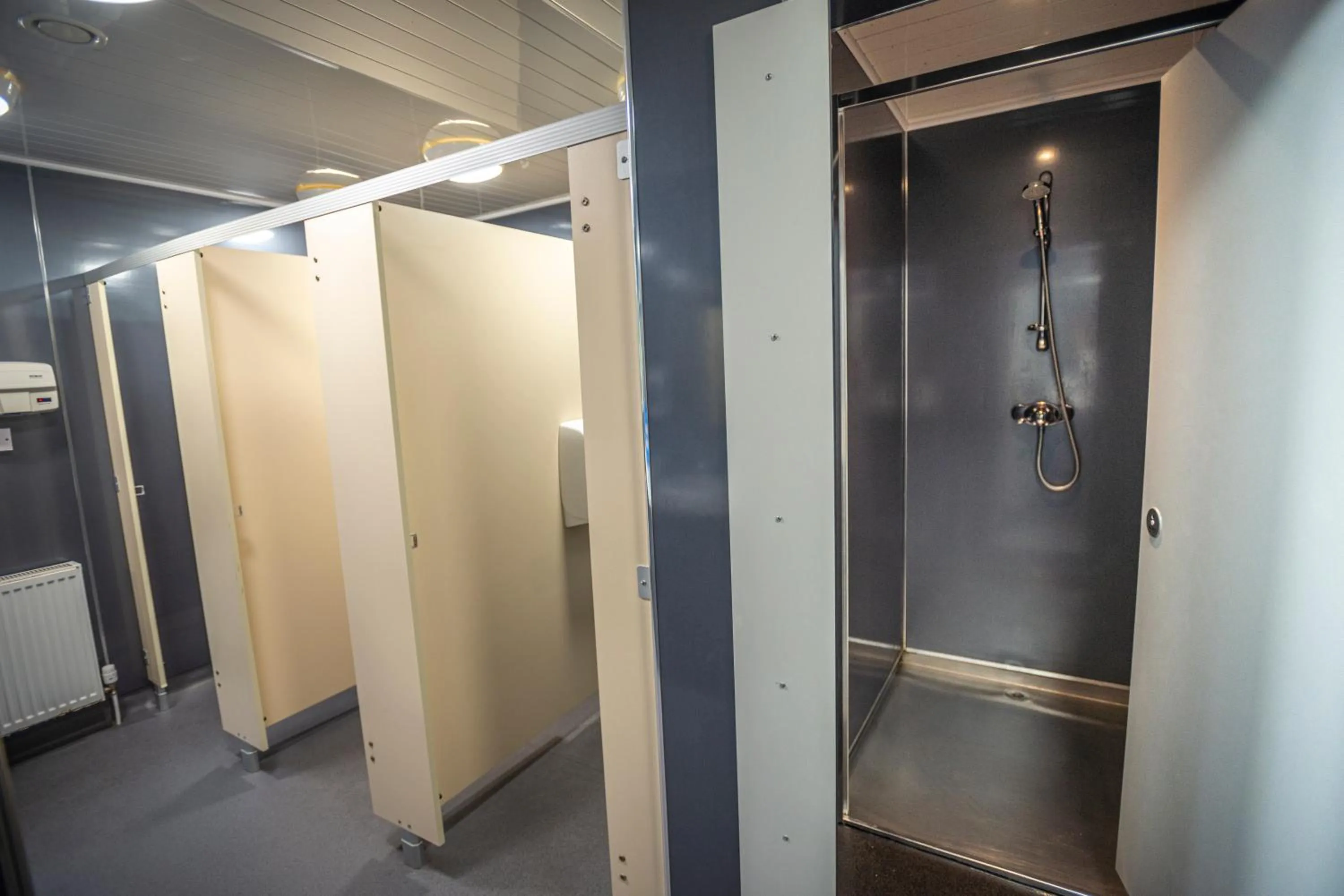 Bathroom in Crianlarich Youth Hostel