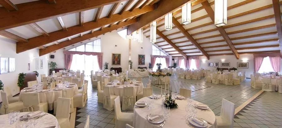 Restaurant/places to eat in Antica Postumia