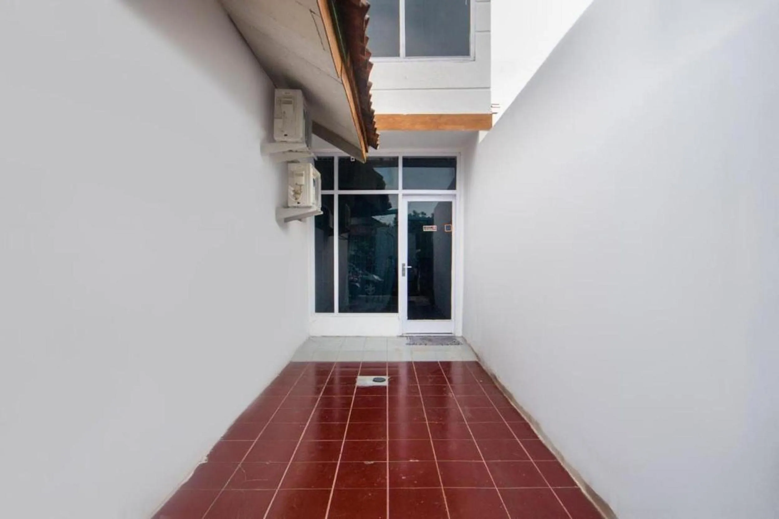 Lobby or reception in OYO Life 3055 Rumah Enin