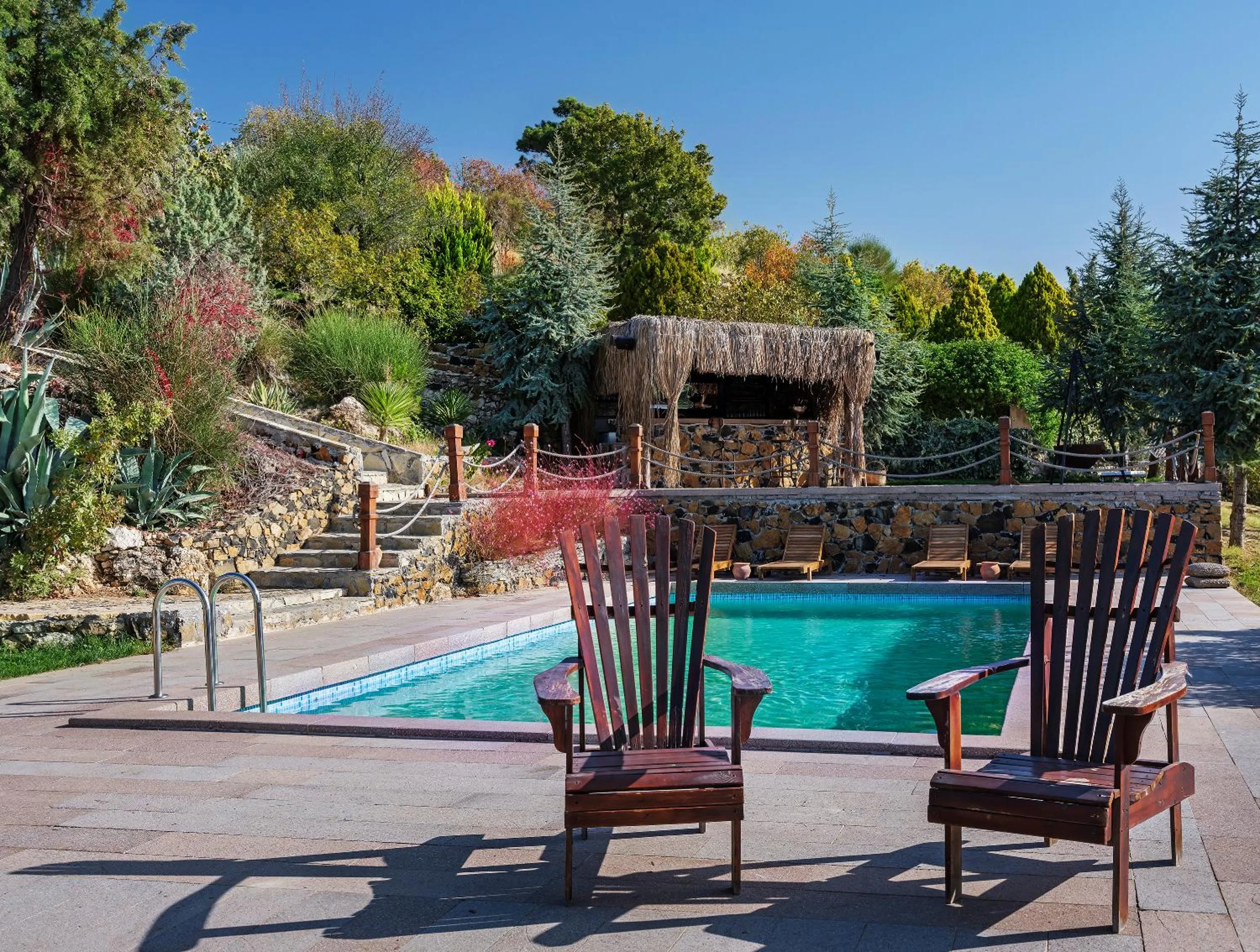 Swimming pool in Simurg Inn