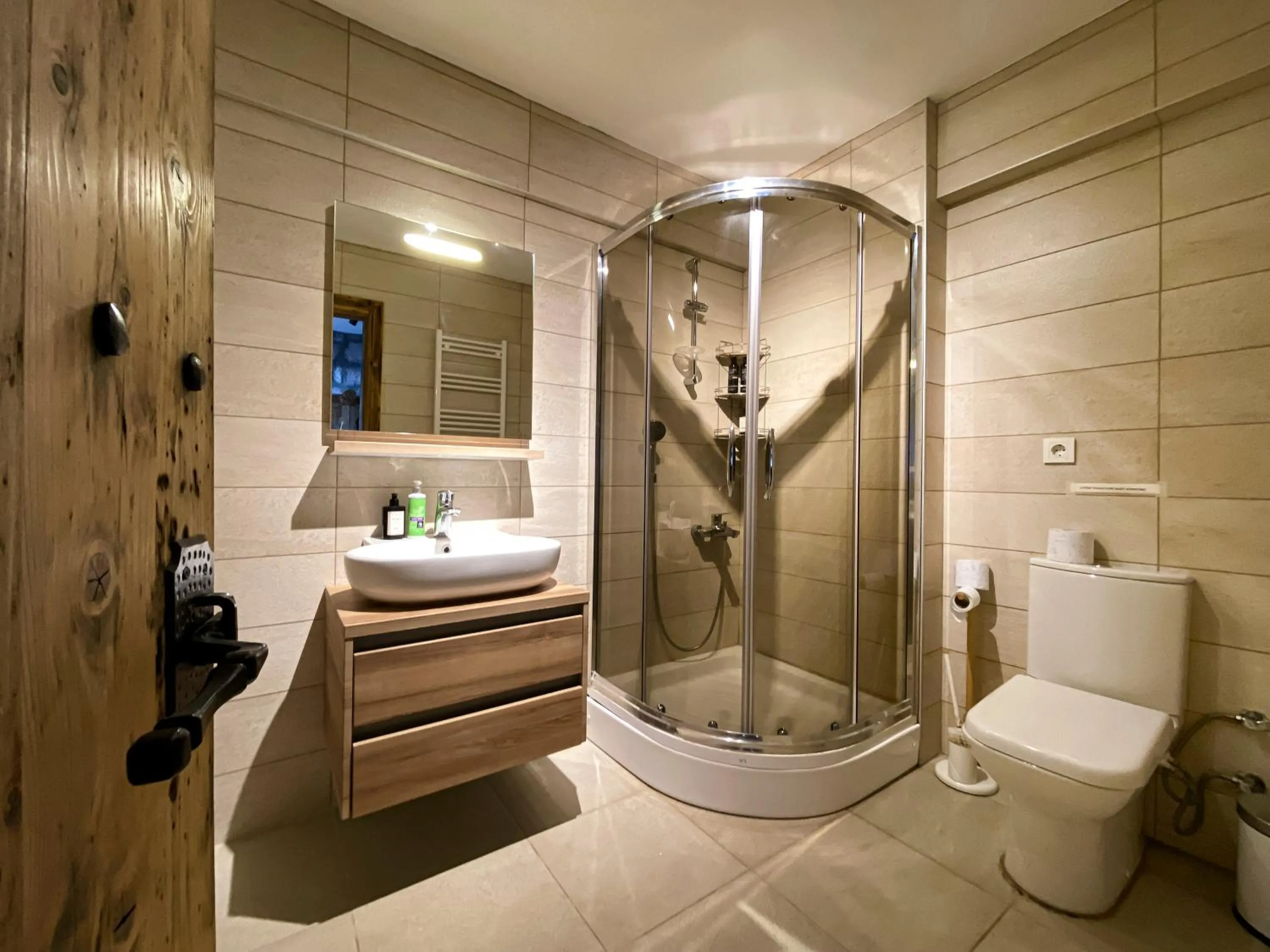 Bathroom in Simurg Inn