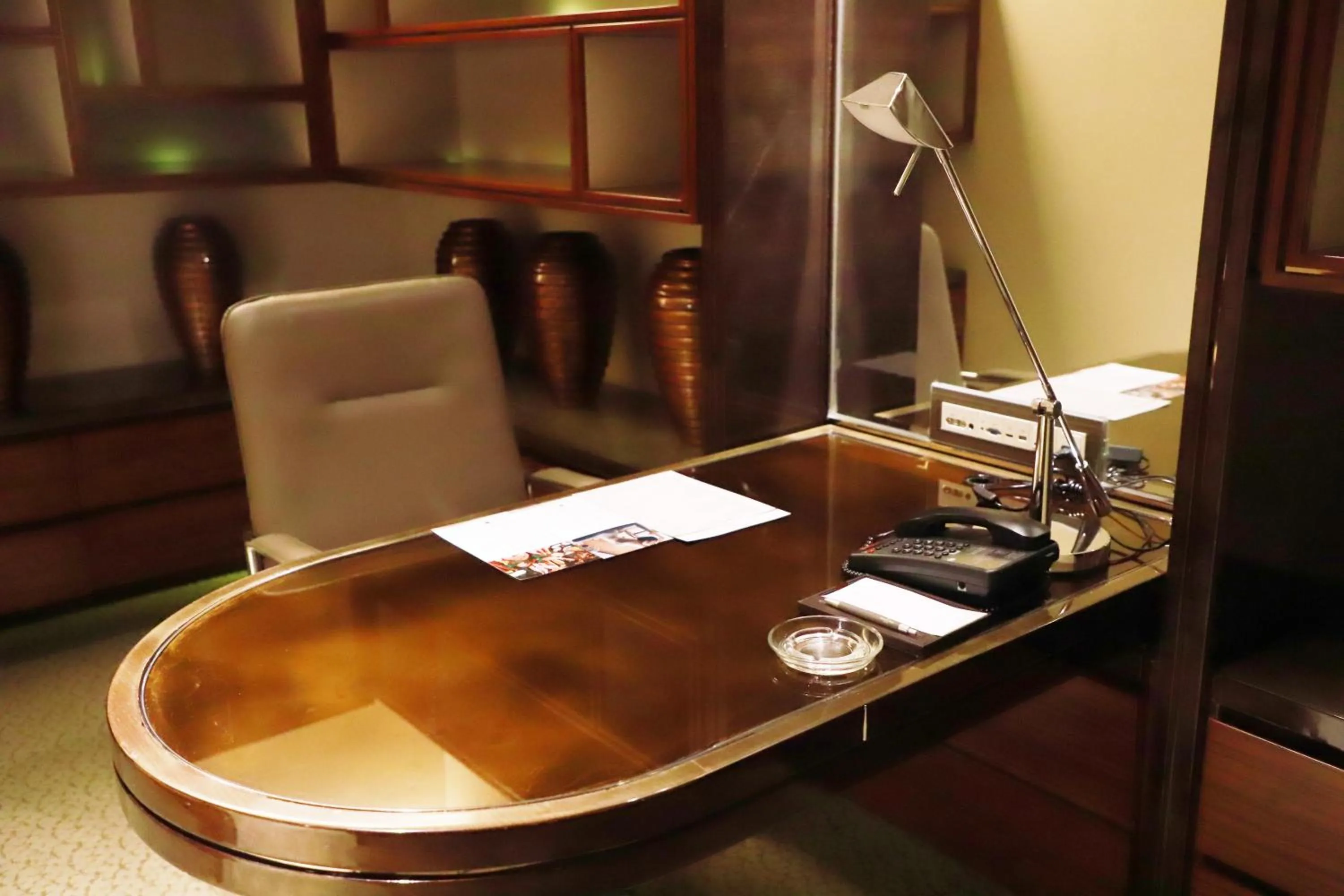 Business facilities in Sheraton Hefei Xinzhan Hotel