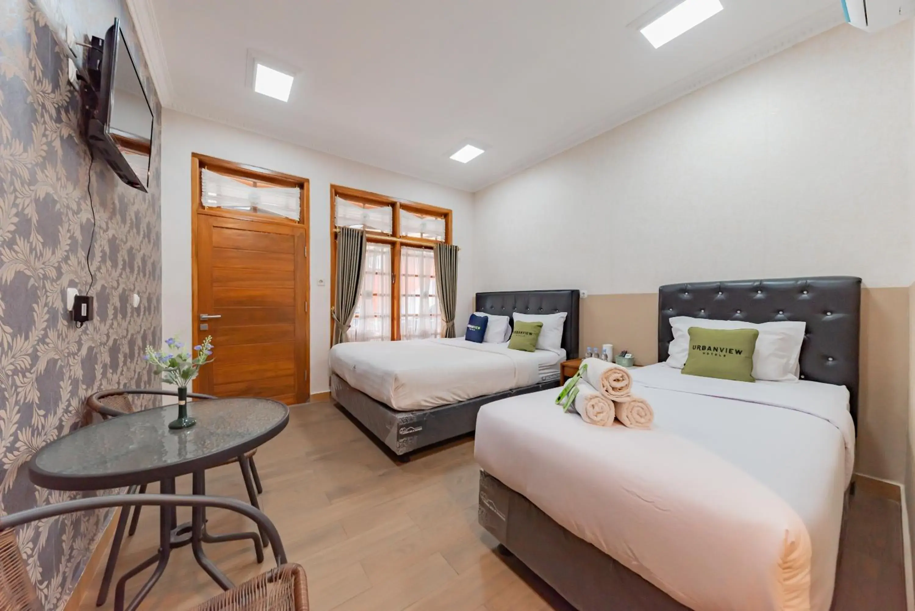 Family Room in Urbanview Hotel Villa Surya Bandung Family Room in Urbanview Hotel Villa Surya Bandung