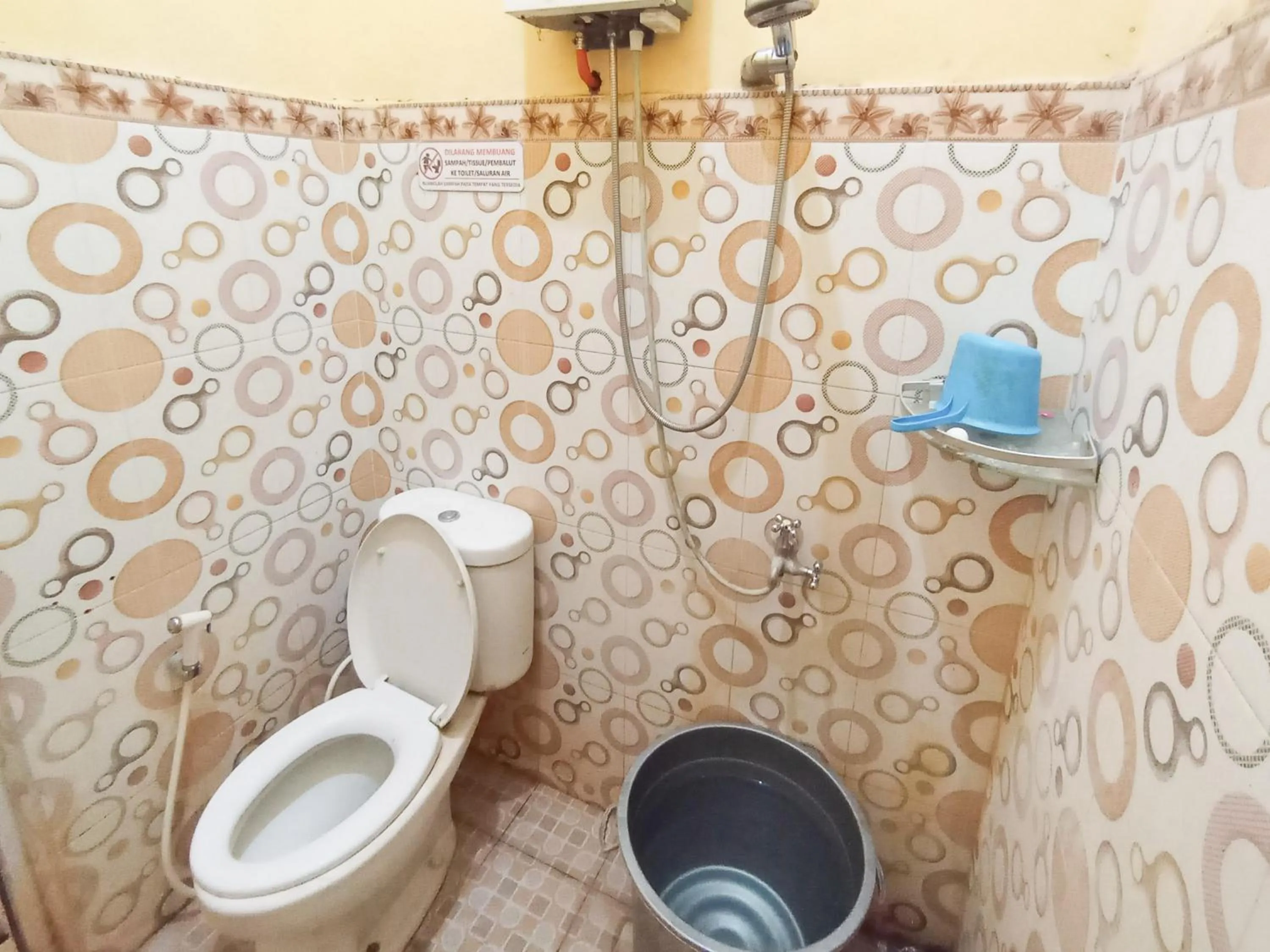 Bathroom in OYO 3100 El Shaday Family Residence