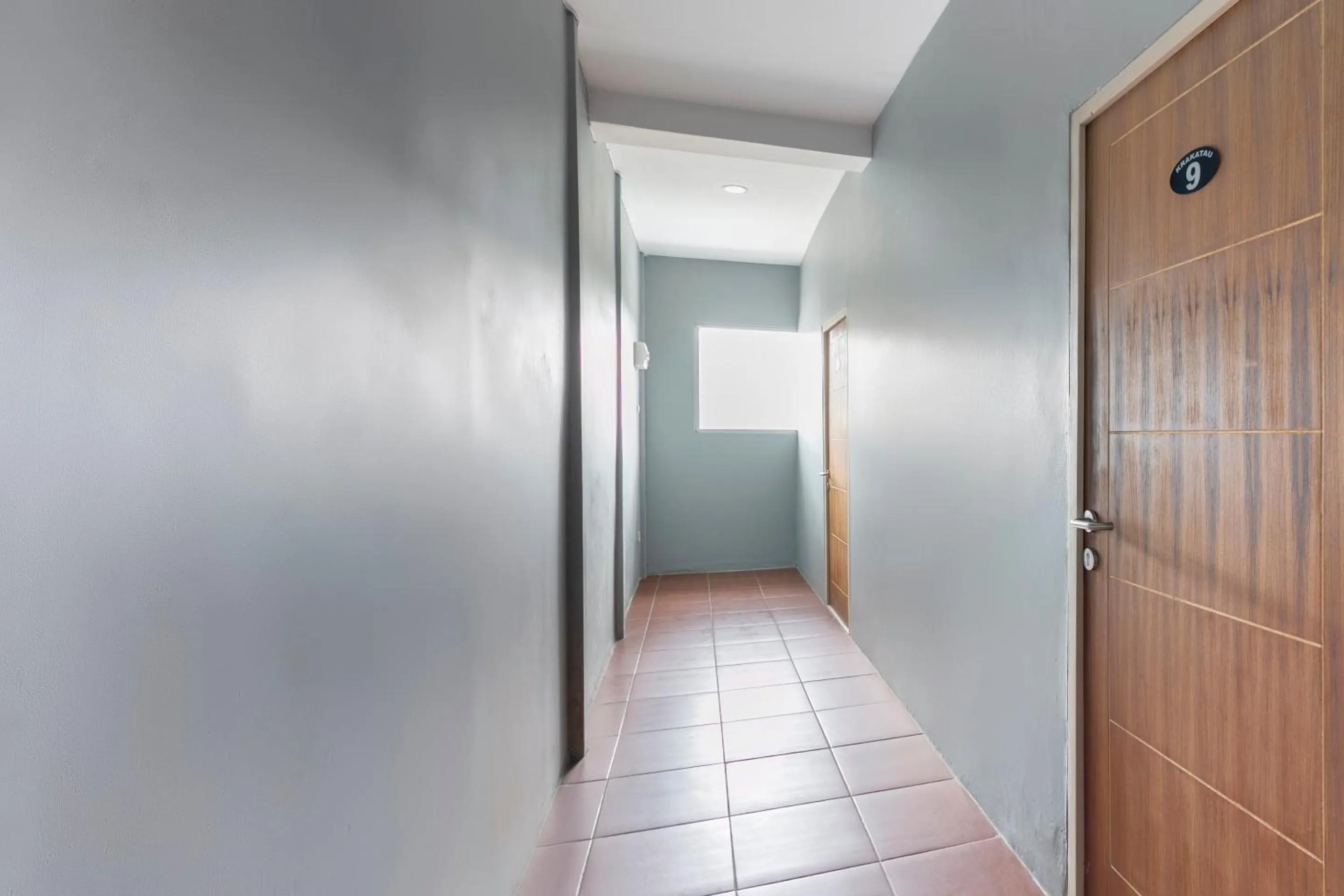 Lobby or reception in Collection O 3130 D'Valley View