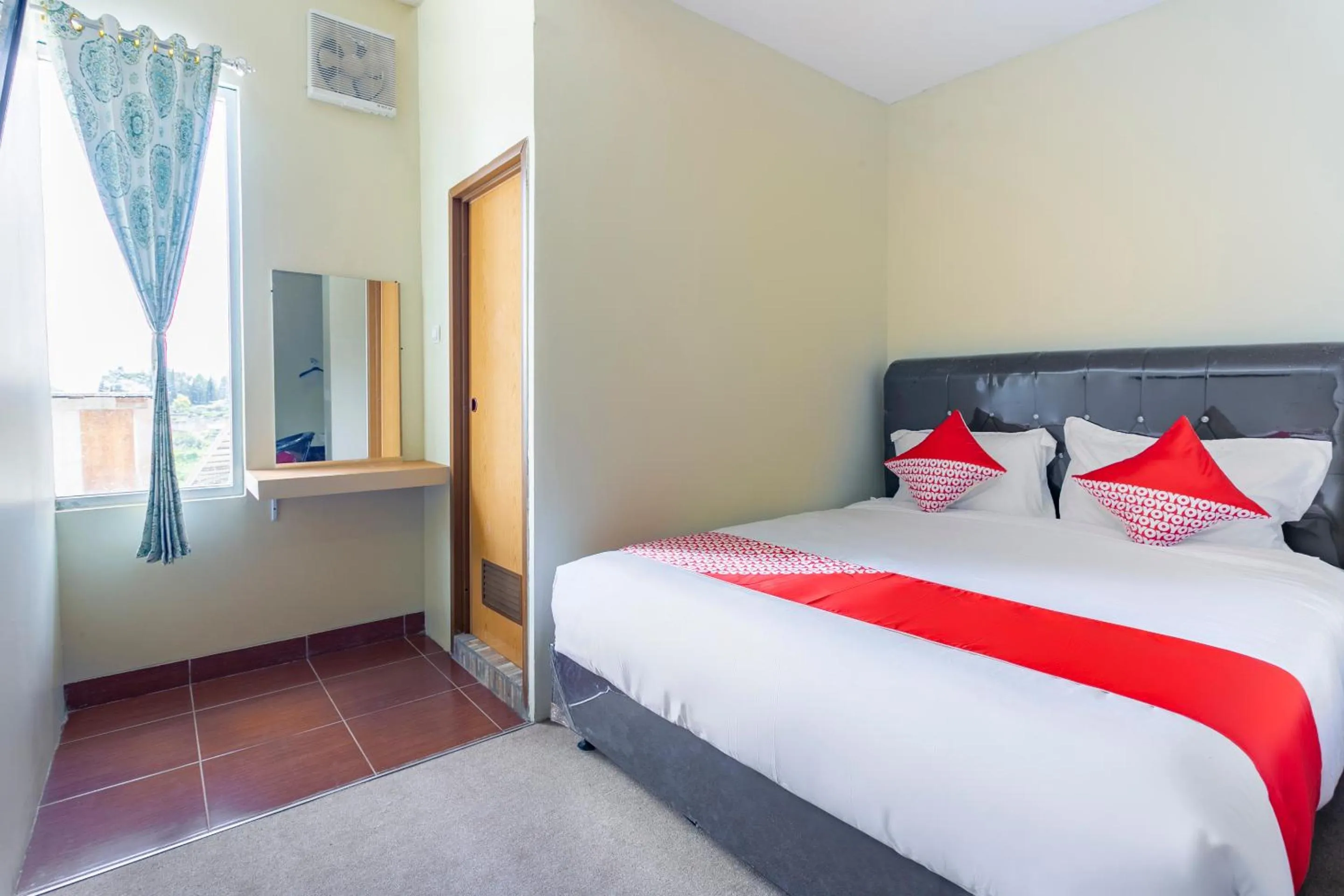 Bed in Collection O 3130 D'Valley View