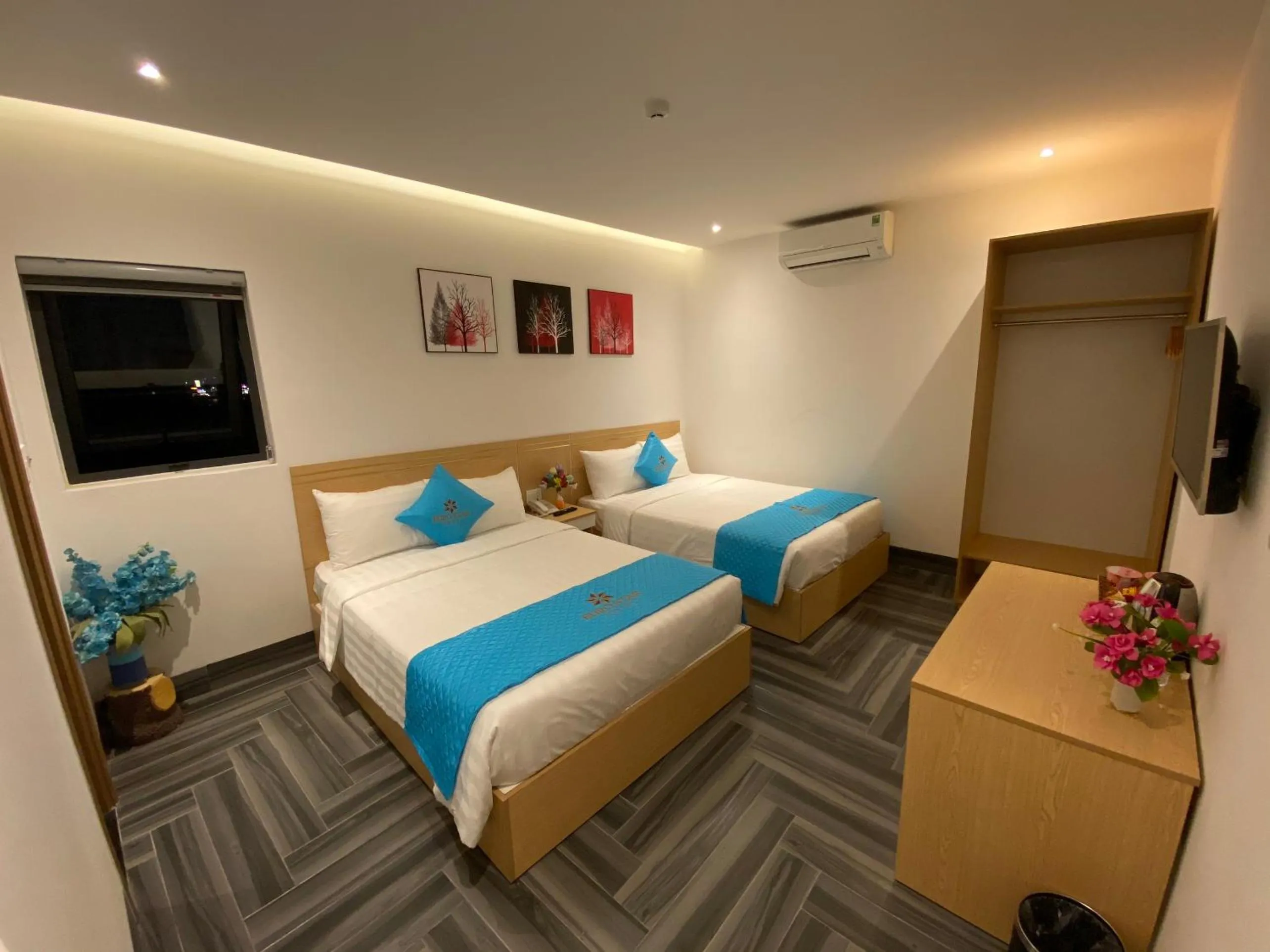 Bed in Euro Star Riverside Hotel