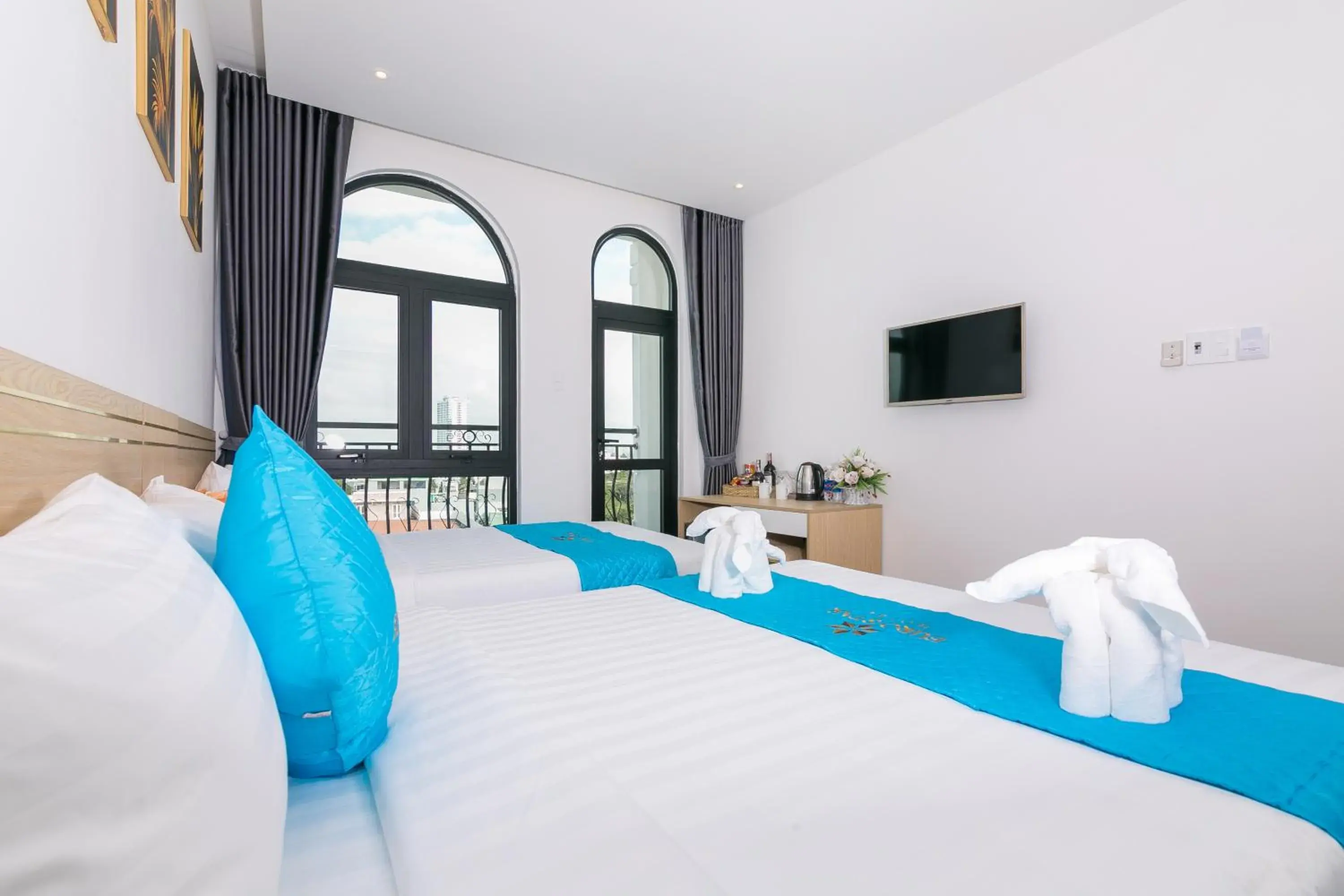 Economy Triple Room in Euro Star Riverside Hotel Economy Triple Room in Euro Star Riverside Hotel