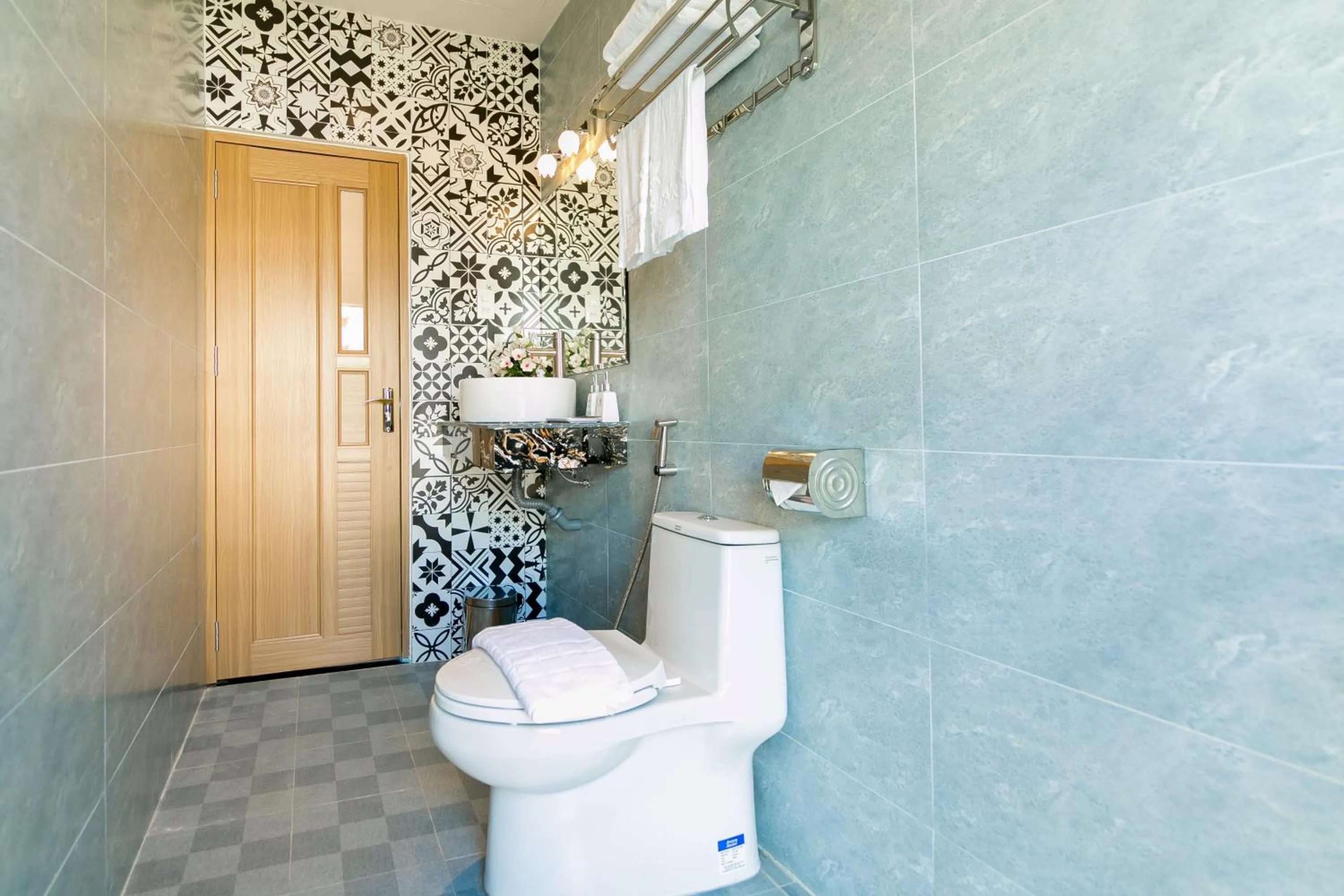 Euro Star Riverside Hotel