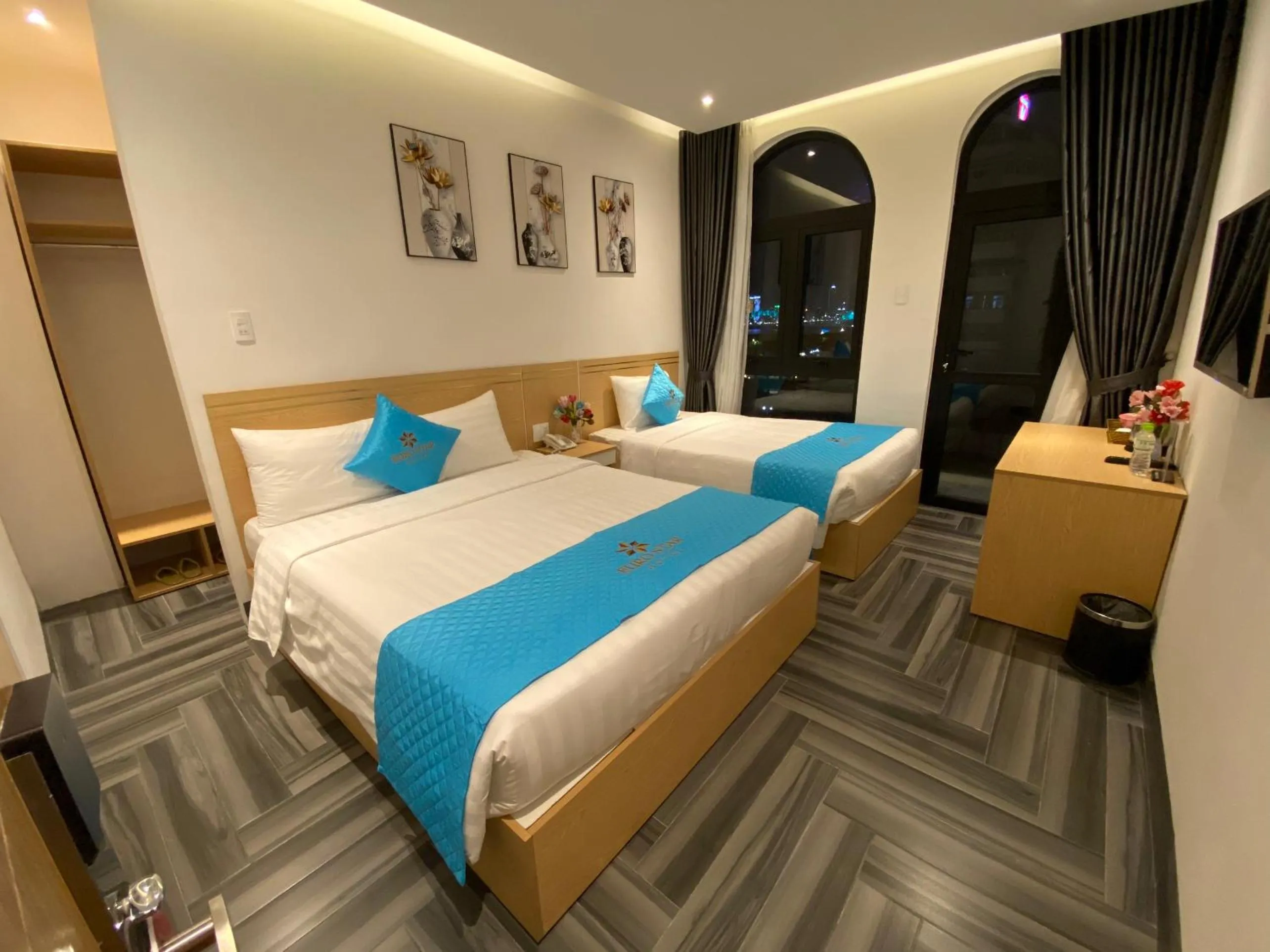 Photo of the whole room, Bed in Euro Star Riverside Hotel