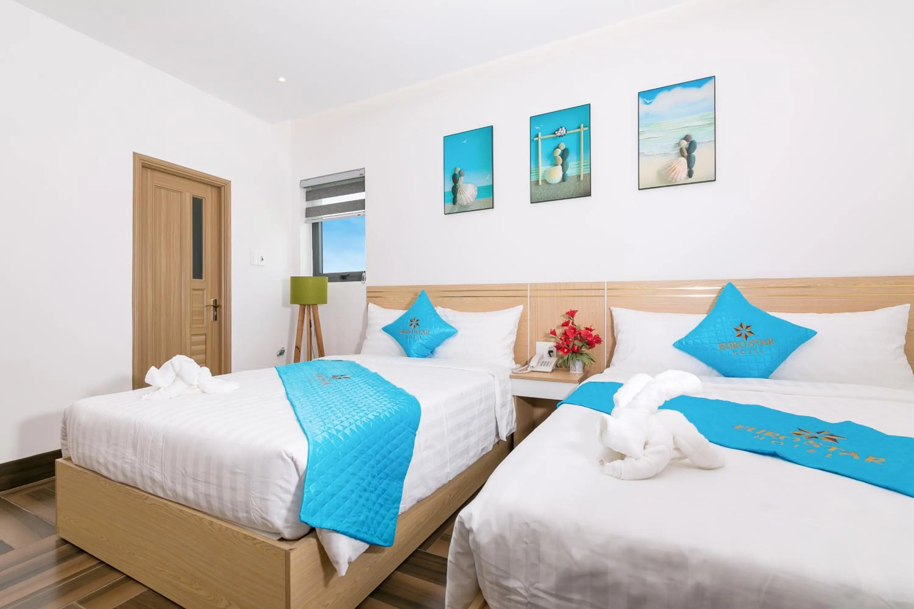 Bed in Euro Star Riverside Hotel