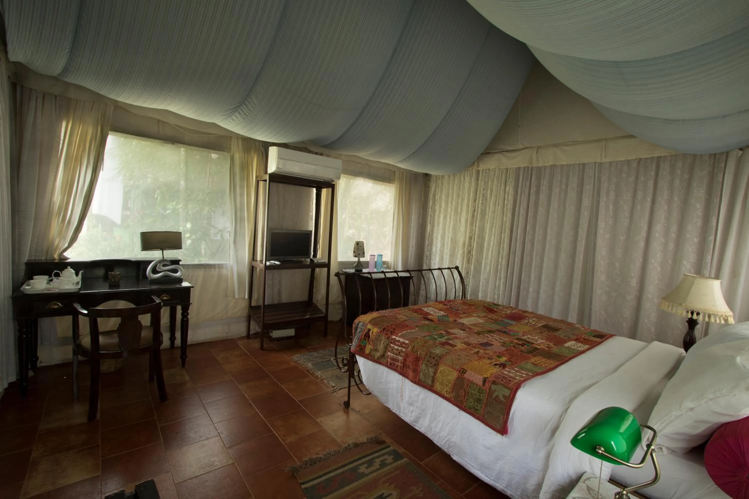 Bed in Grassroots Wayanad, Valley-view Tents