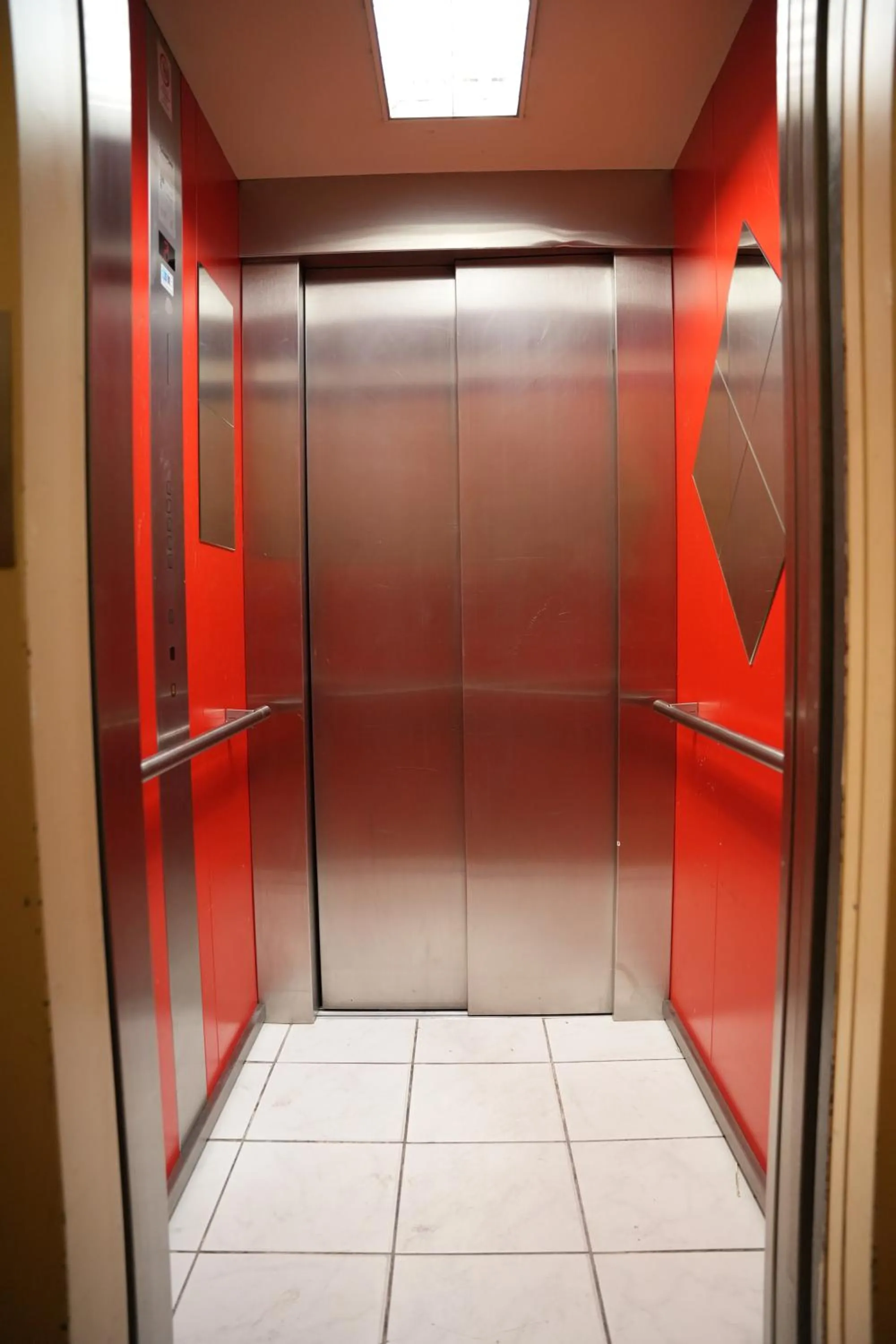 elevator in Hotel CityRing