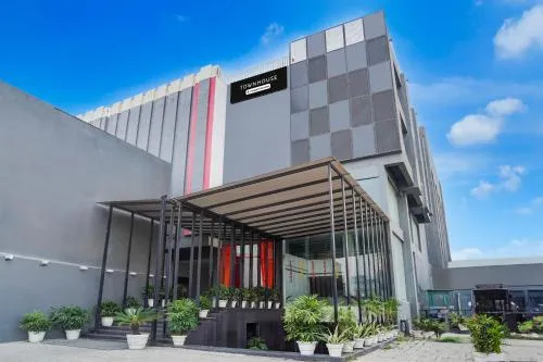 Super Townhouse Gomti Nagar Matiyari